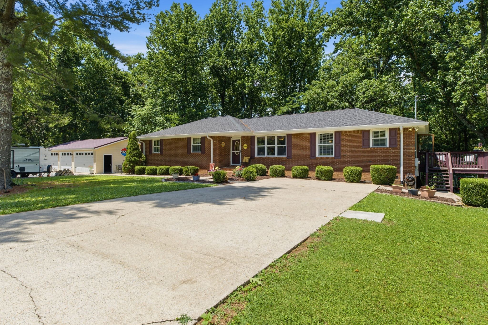 21 McMurtry Rd