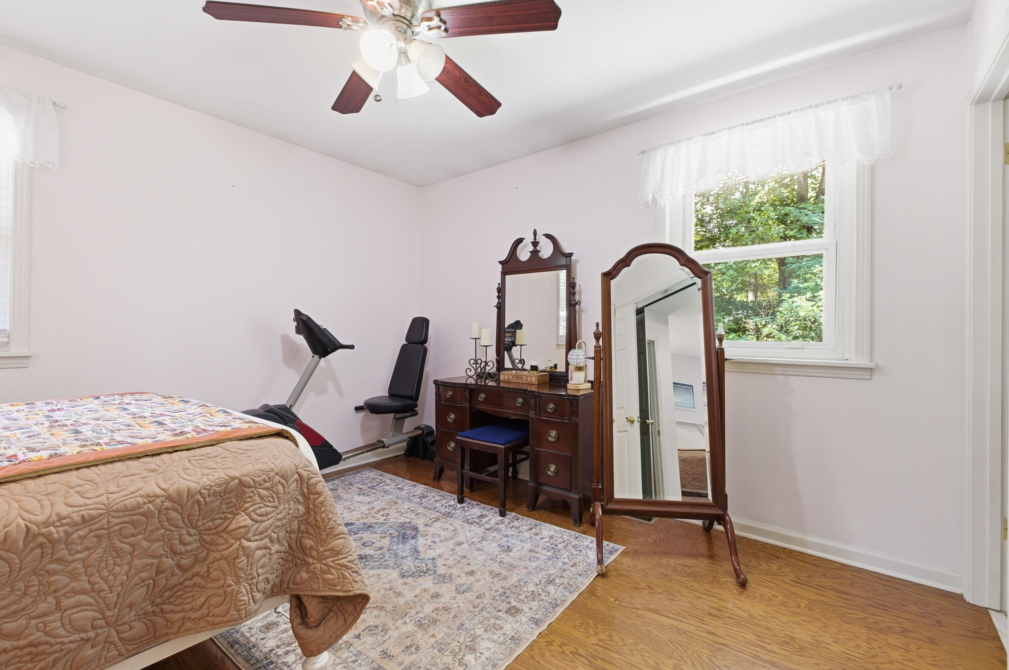 21 McMurtry Rd