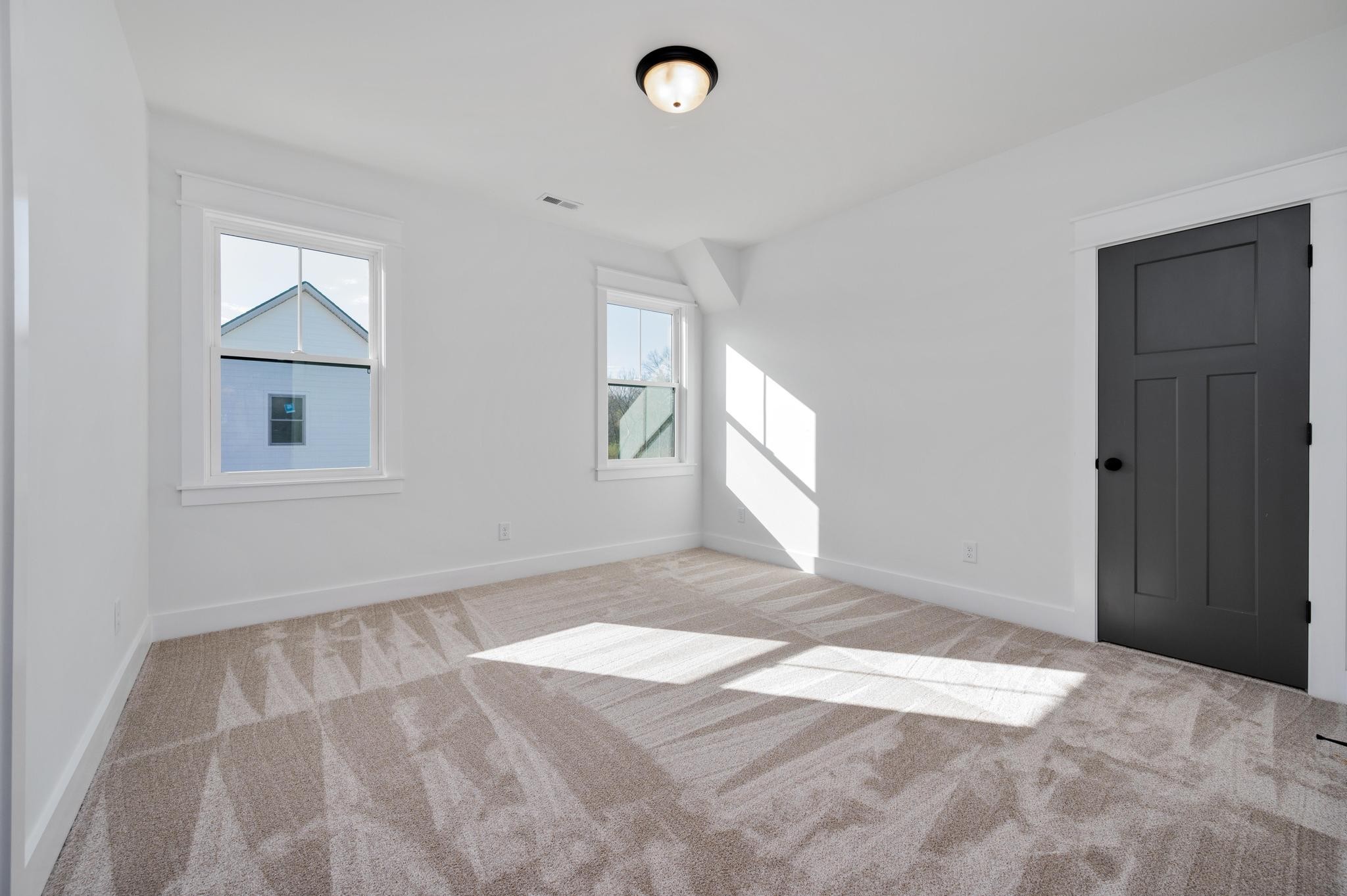 1827 Rhonda Dr