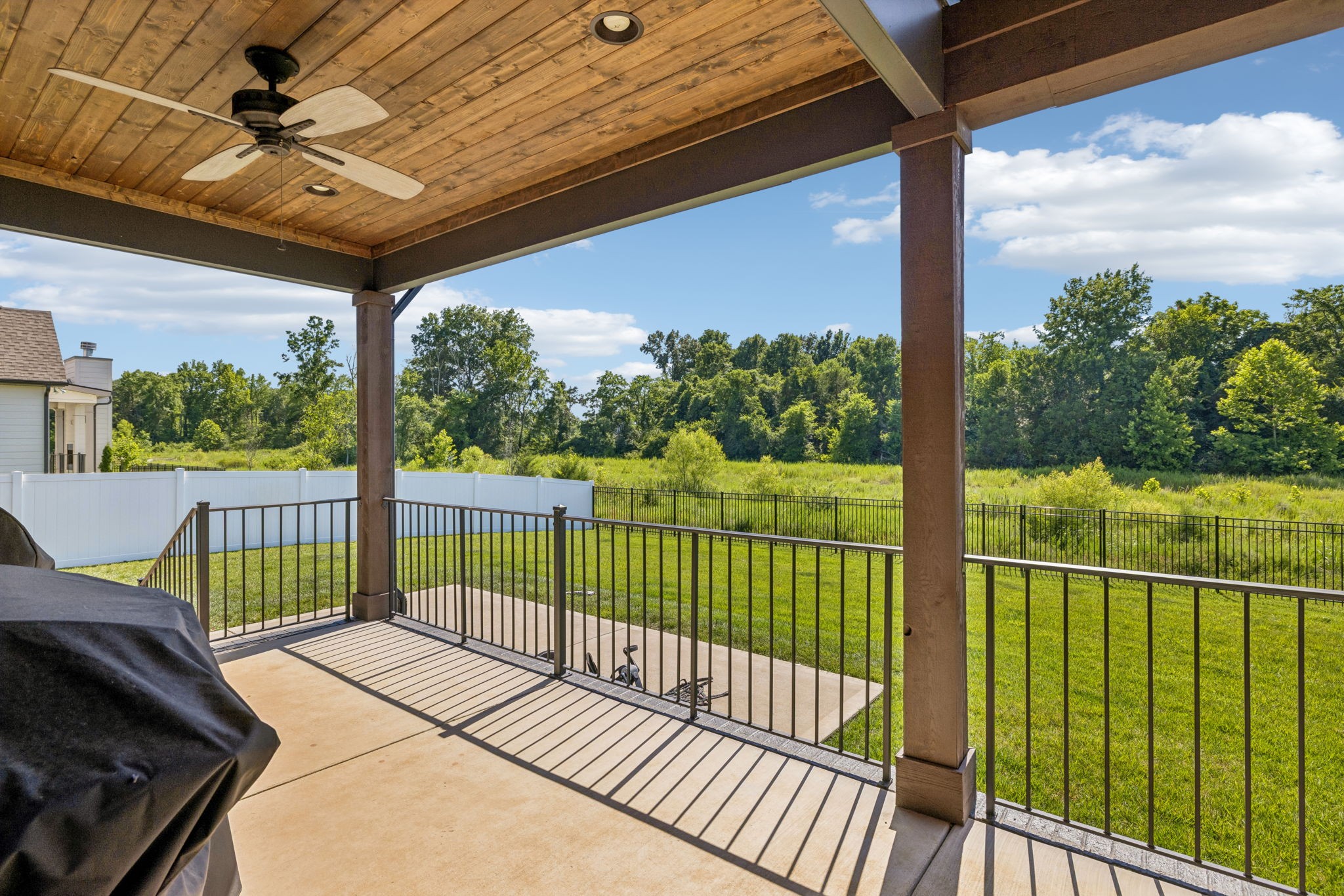 1827 Rhonda Dr
