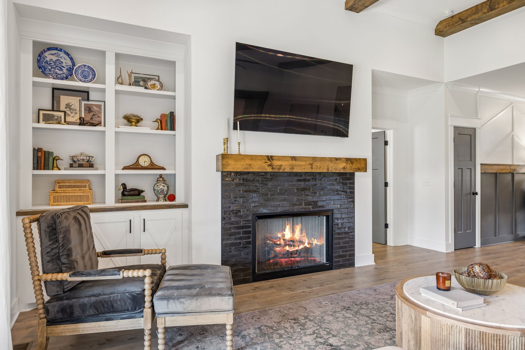 1827 Rhonda Dr