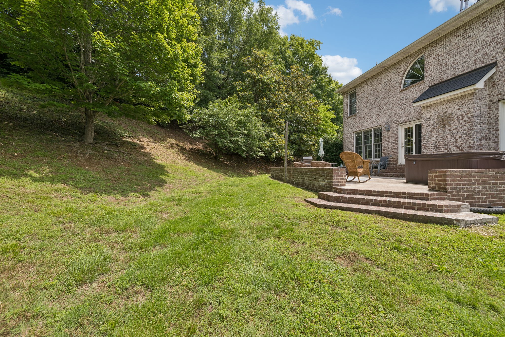 125 Temple Crest Trl