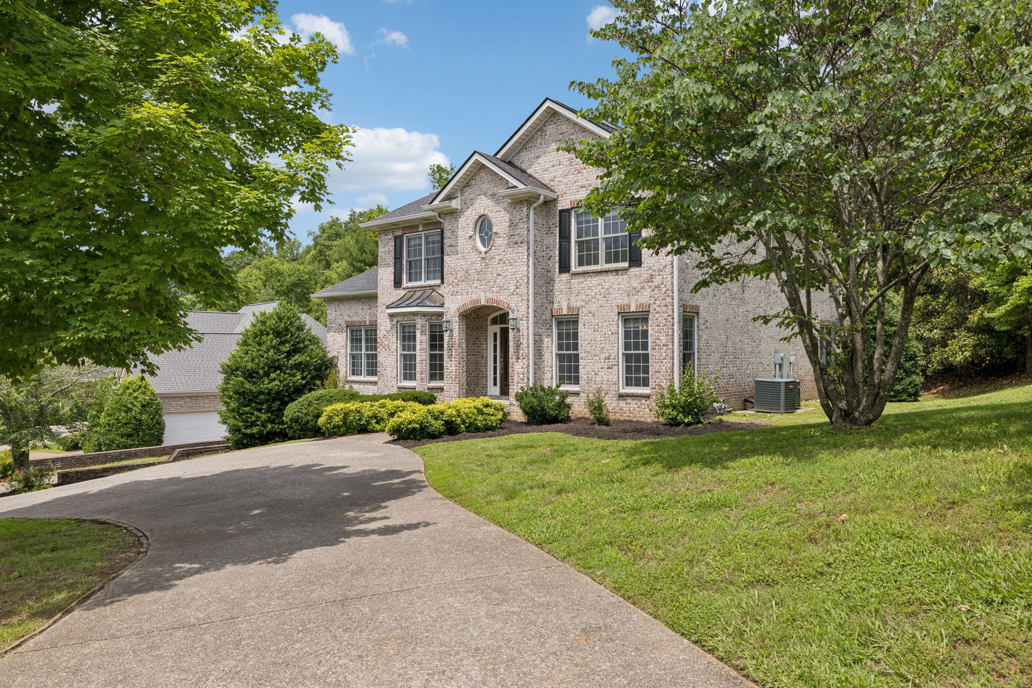 125 Temple Crest Trl