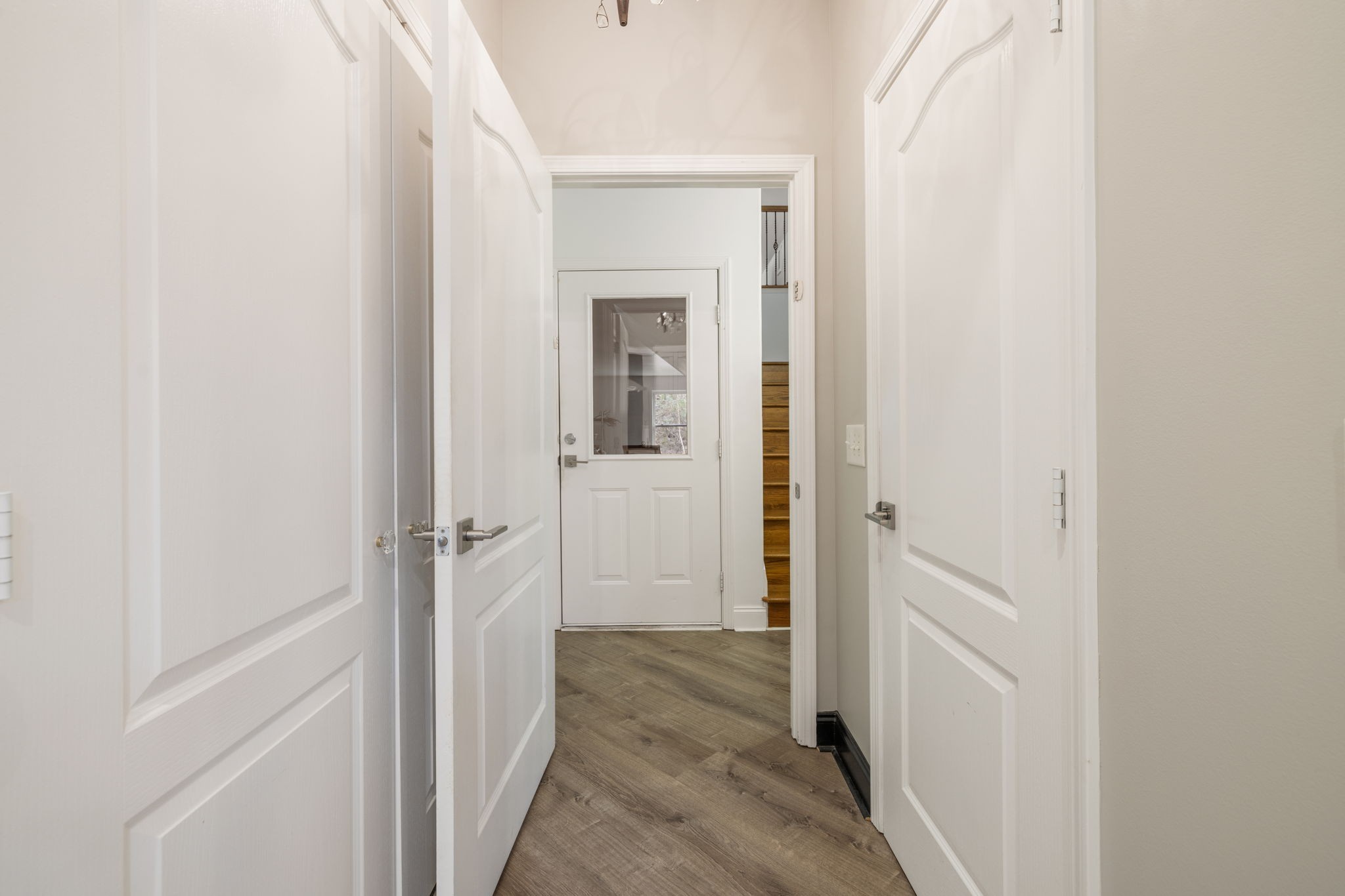 442 Lakeview Cir