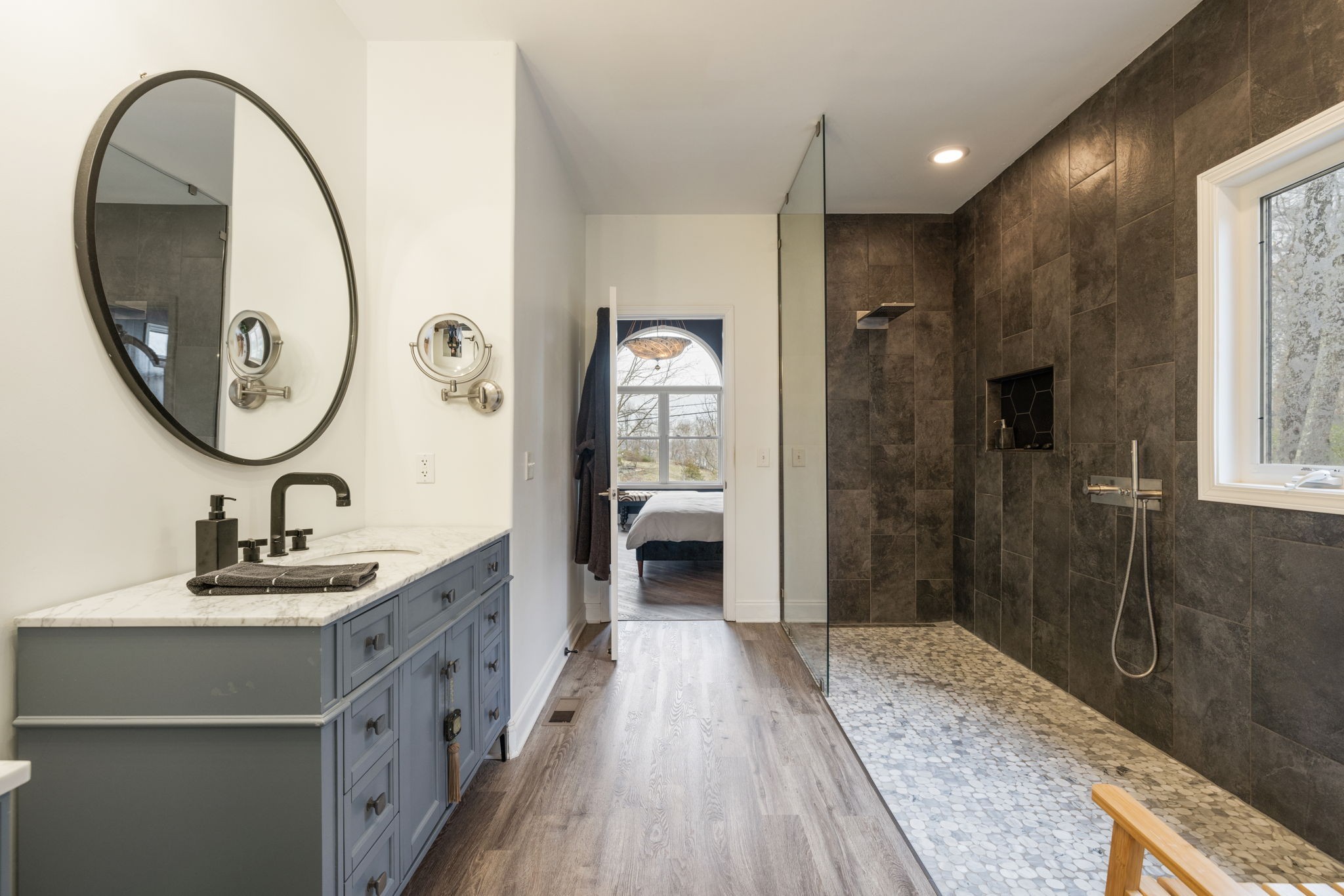 442 Lakeview Cir