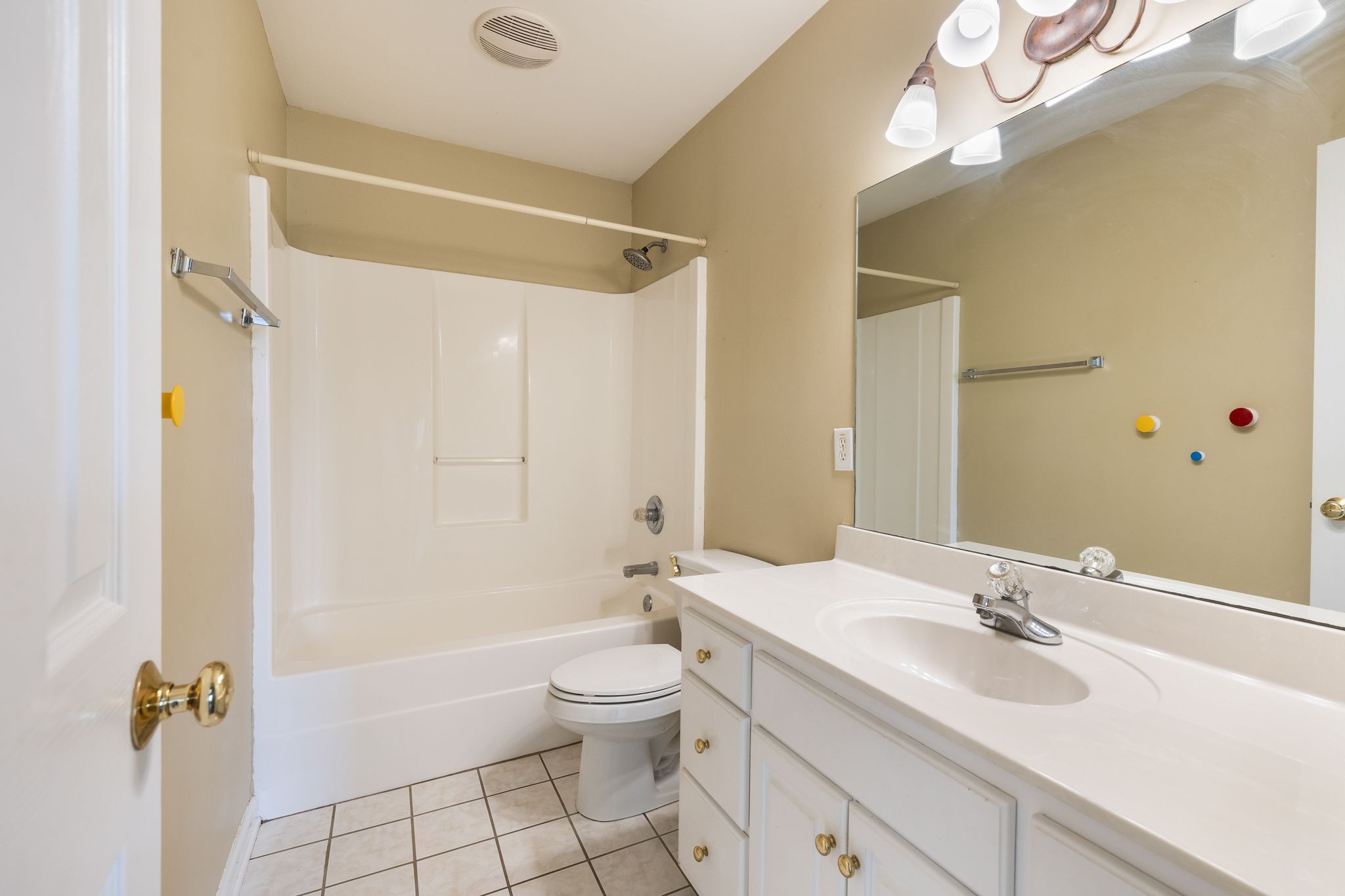 2571 Milton Ln