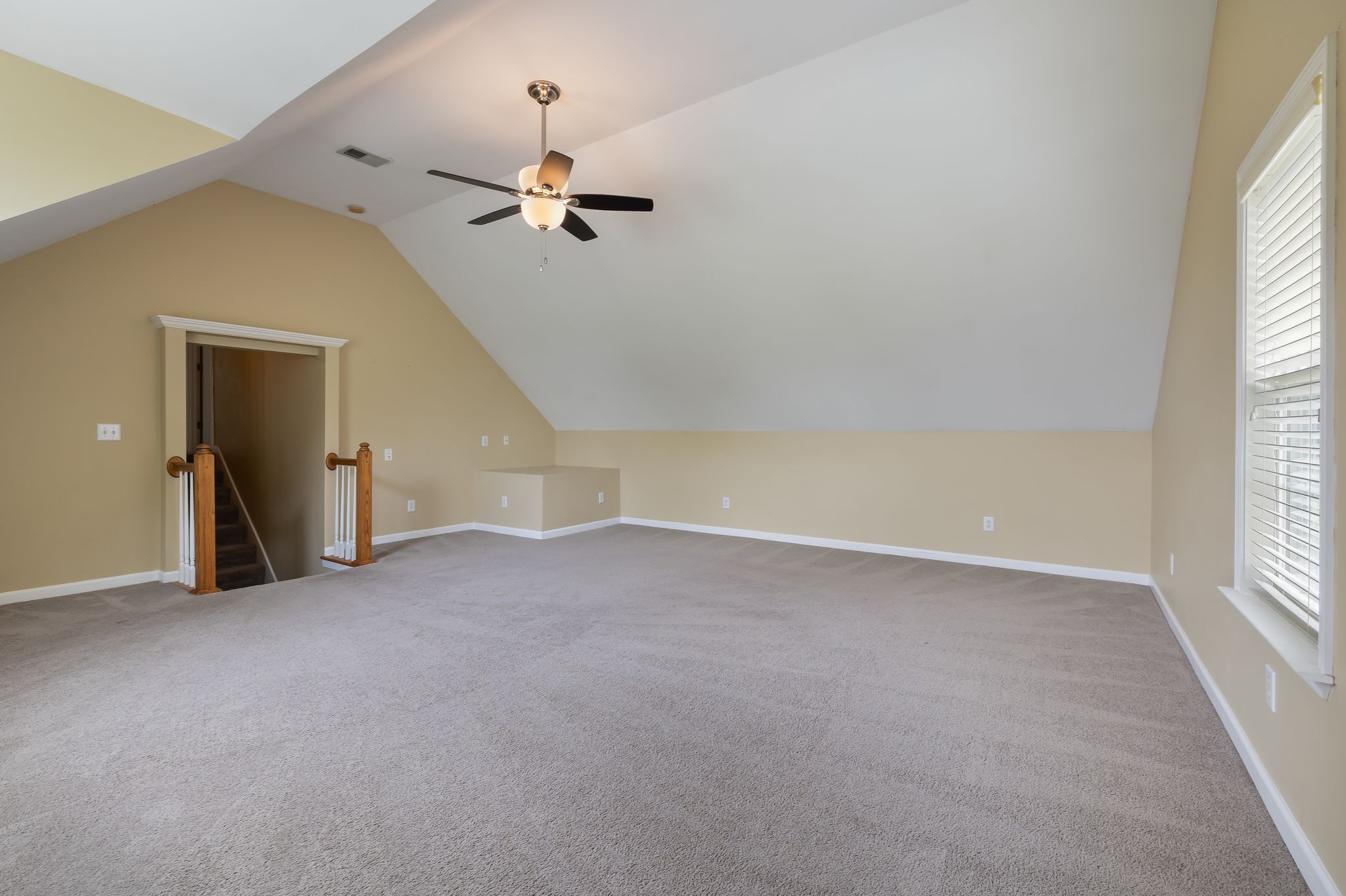 2571 Milton Ln