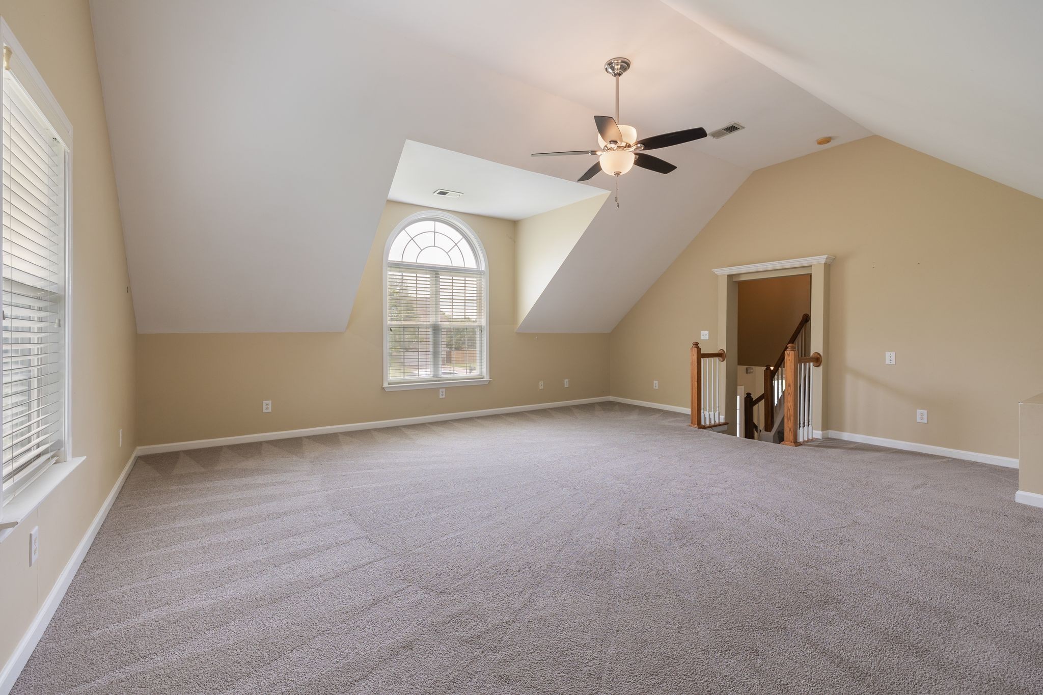 2571 Milton Ln
