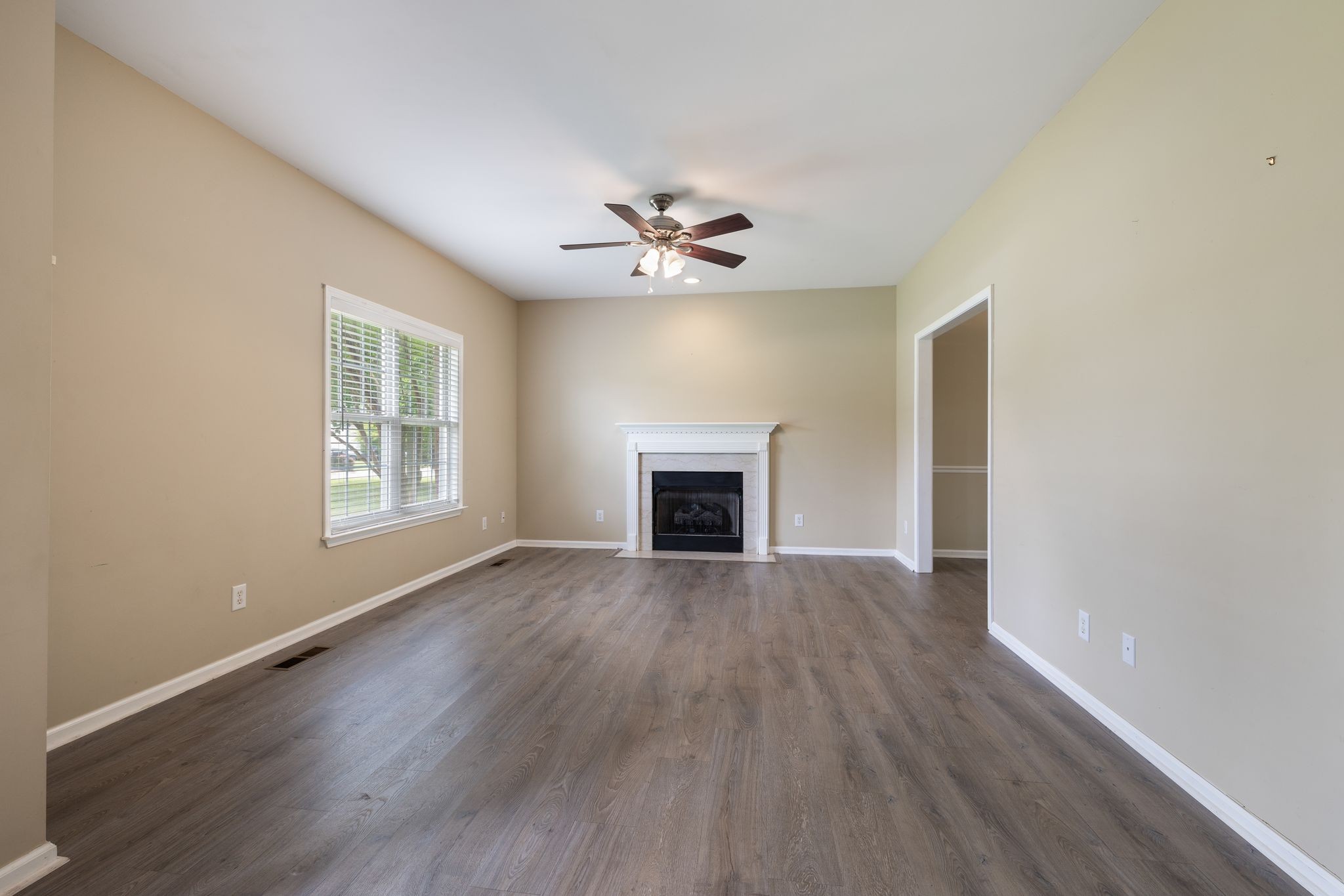 2571 Milton Ln