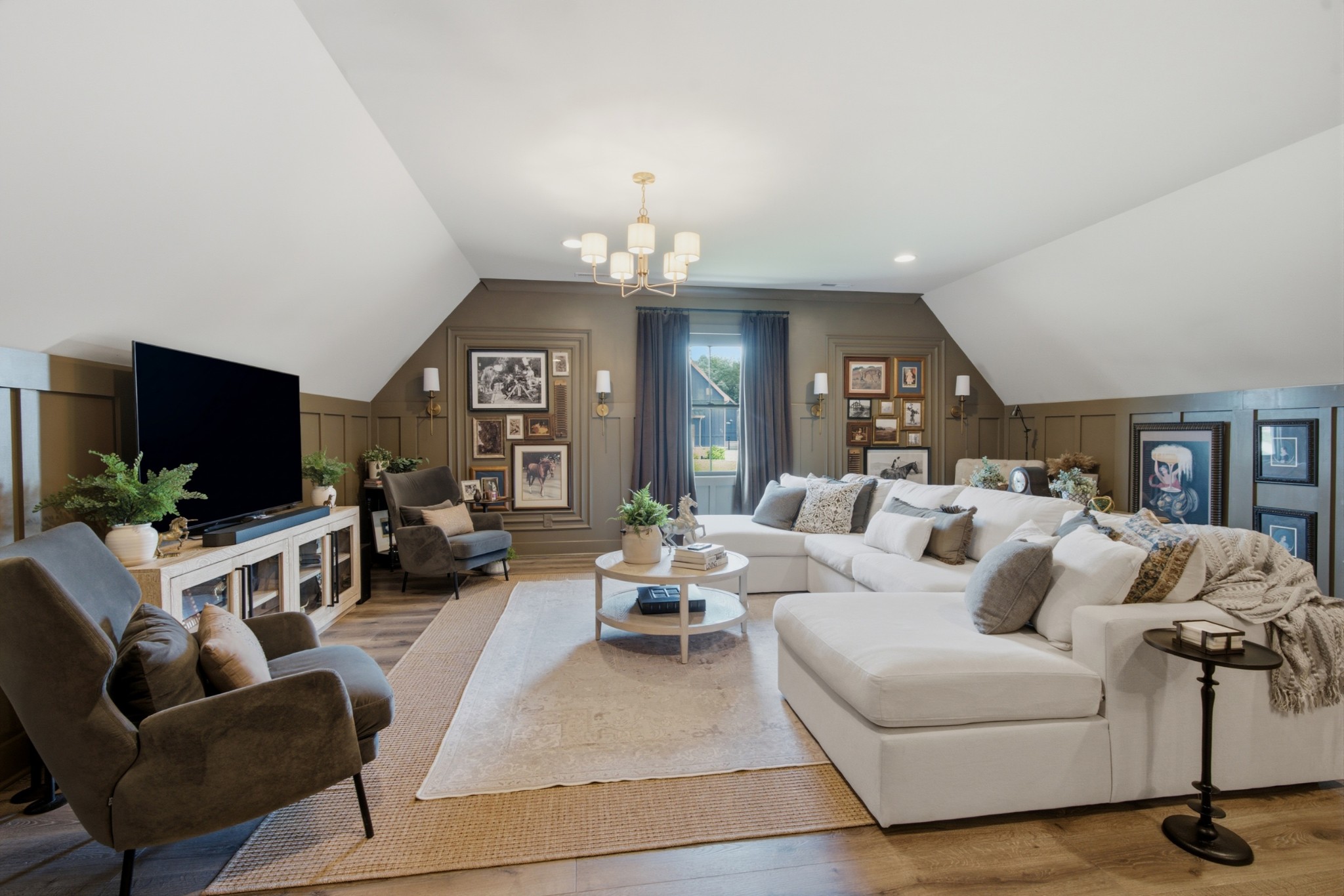 146 Seclusion Ct