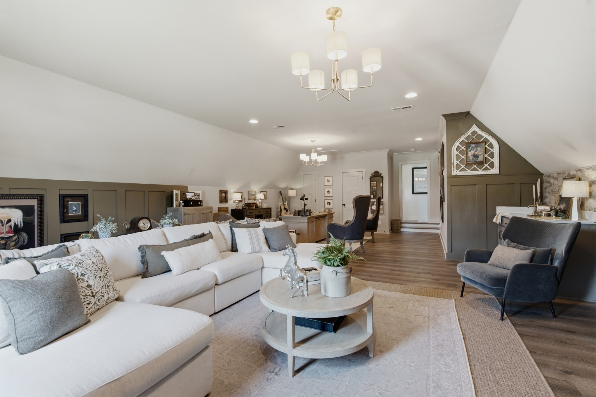 146 Seclusion Ct