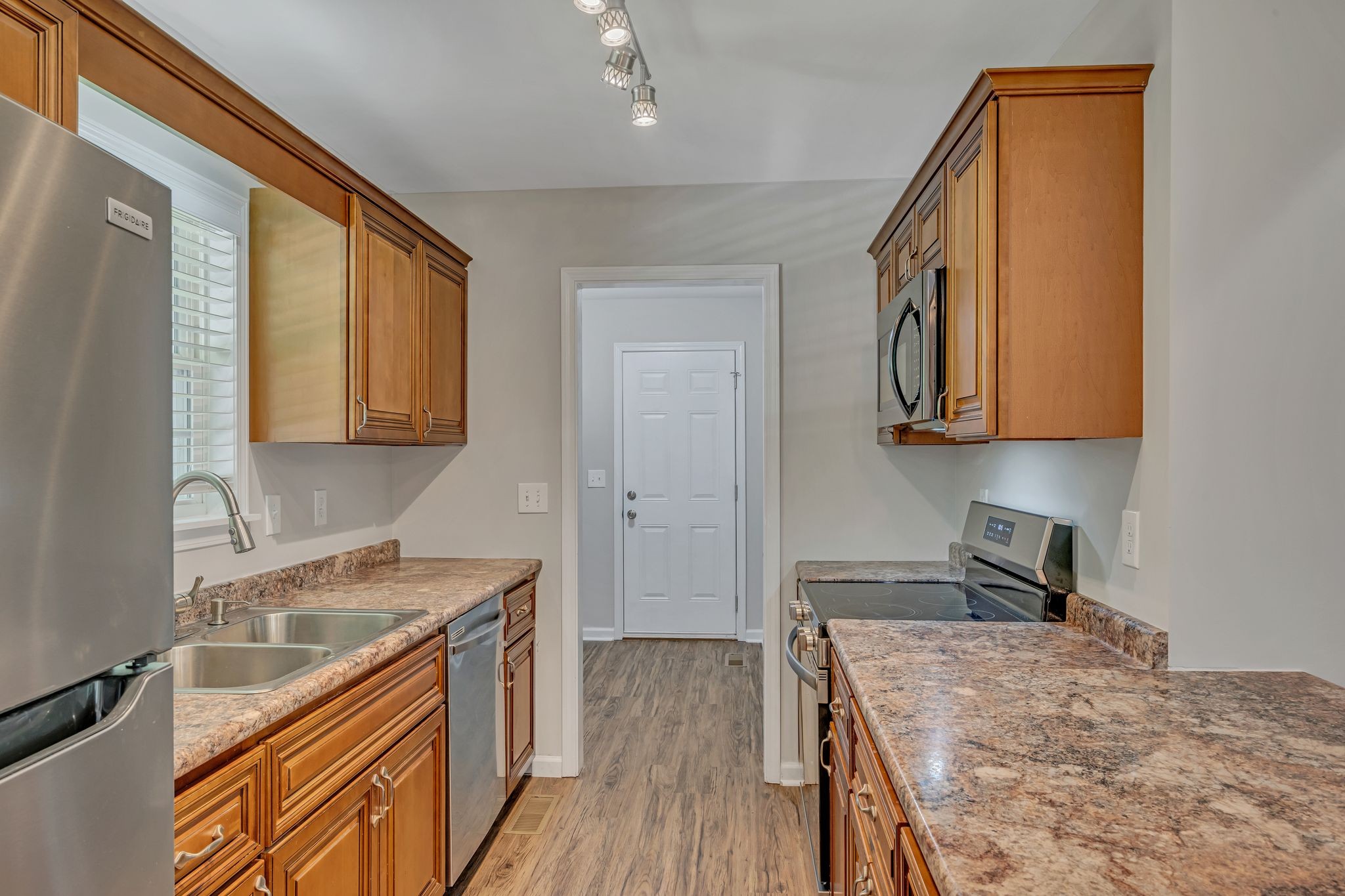 306 Twilight Ct