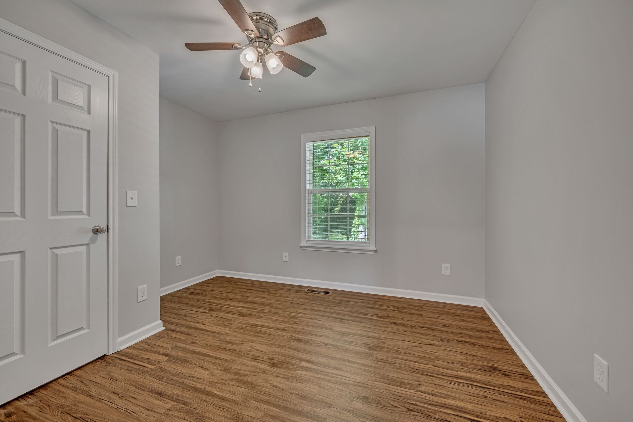 306 Twilight Ct