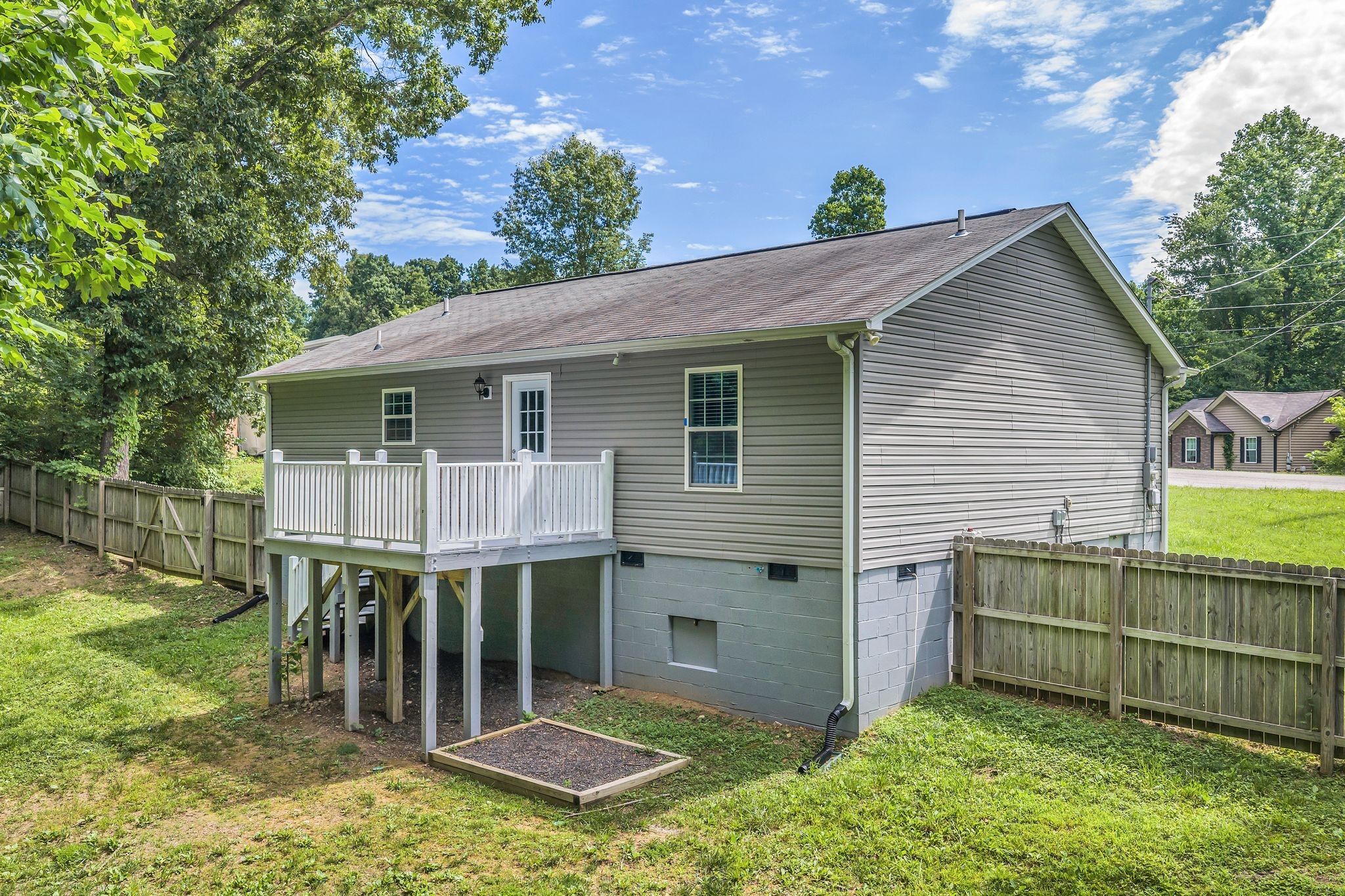 306 Twilight Ct