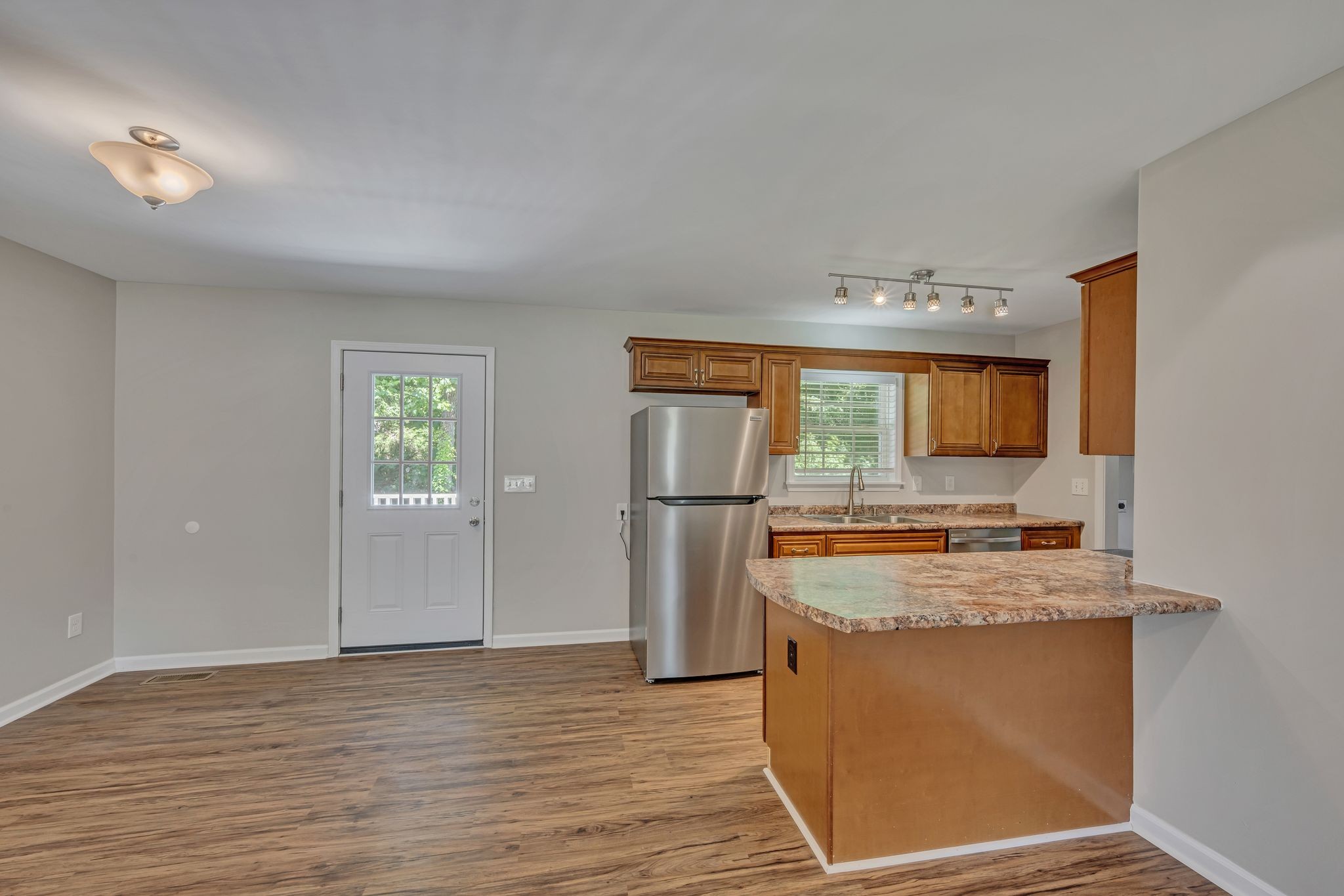 306 Twilight Ct