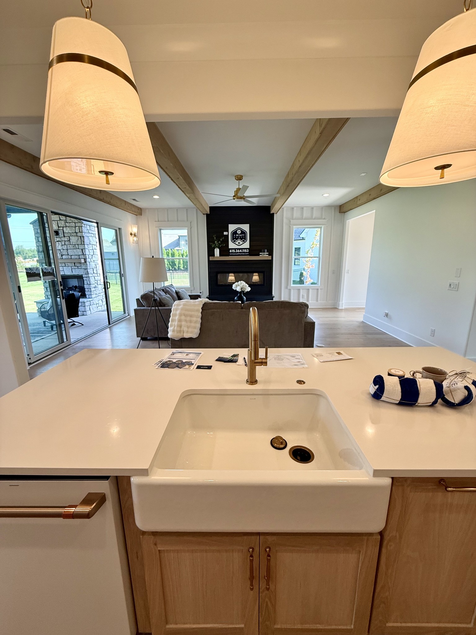 5732 Eaglemont Dr