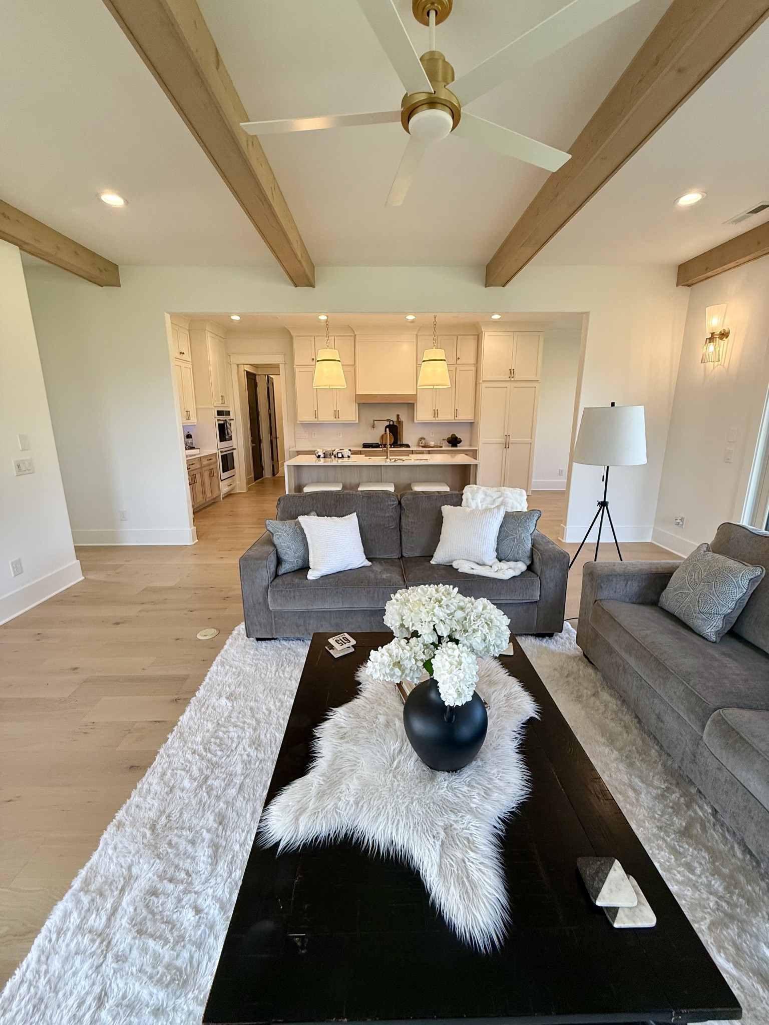 5732 Eaglemont Dr