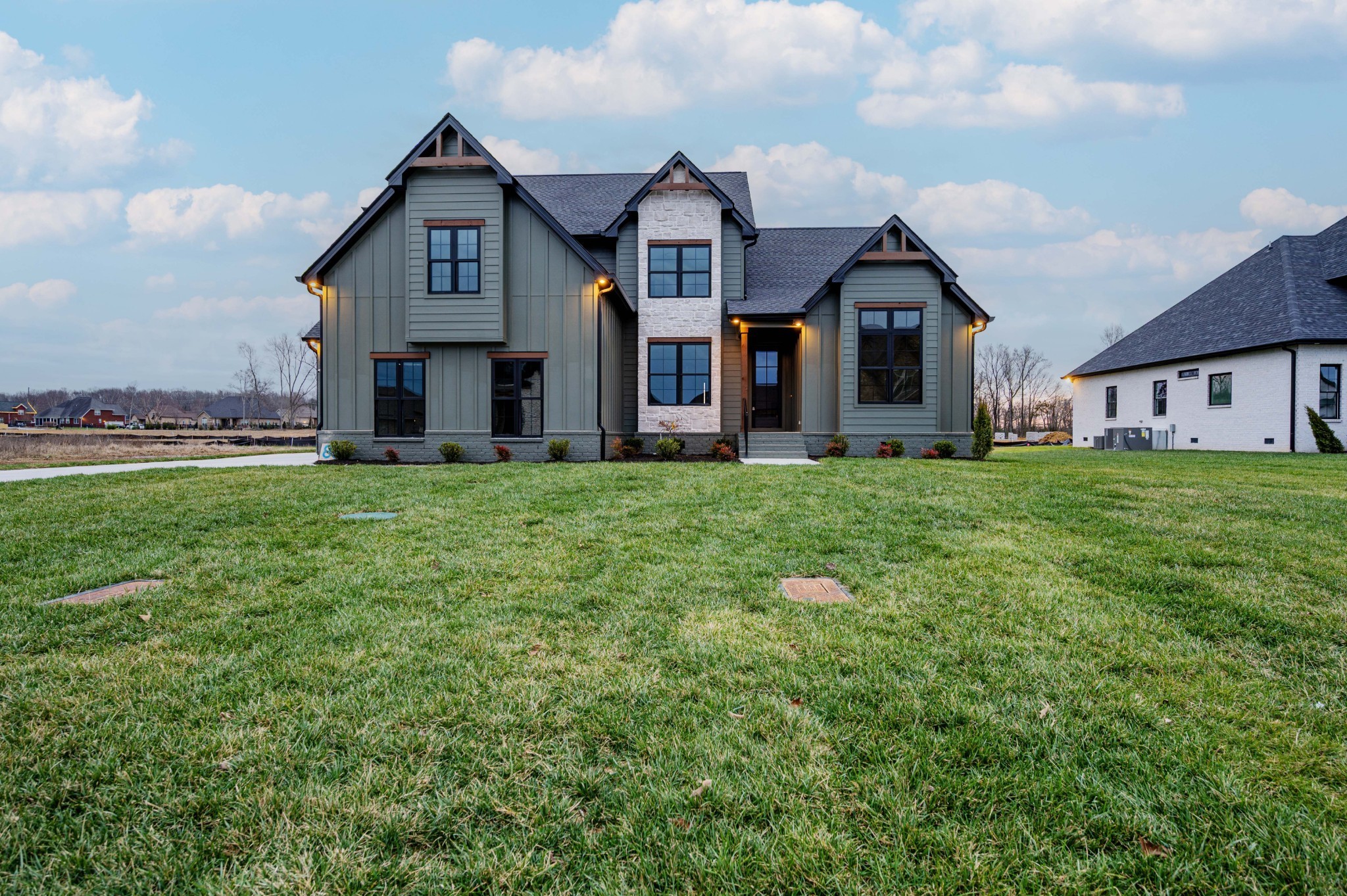 2829 Canfield Dr