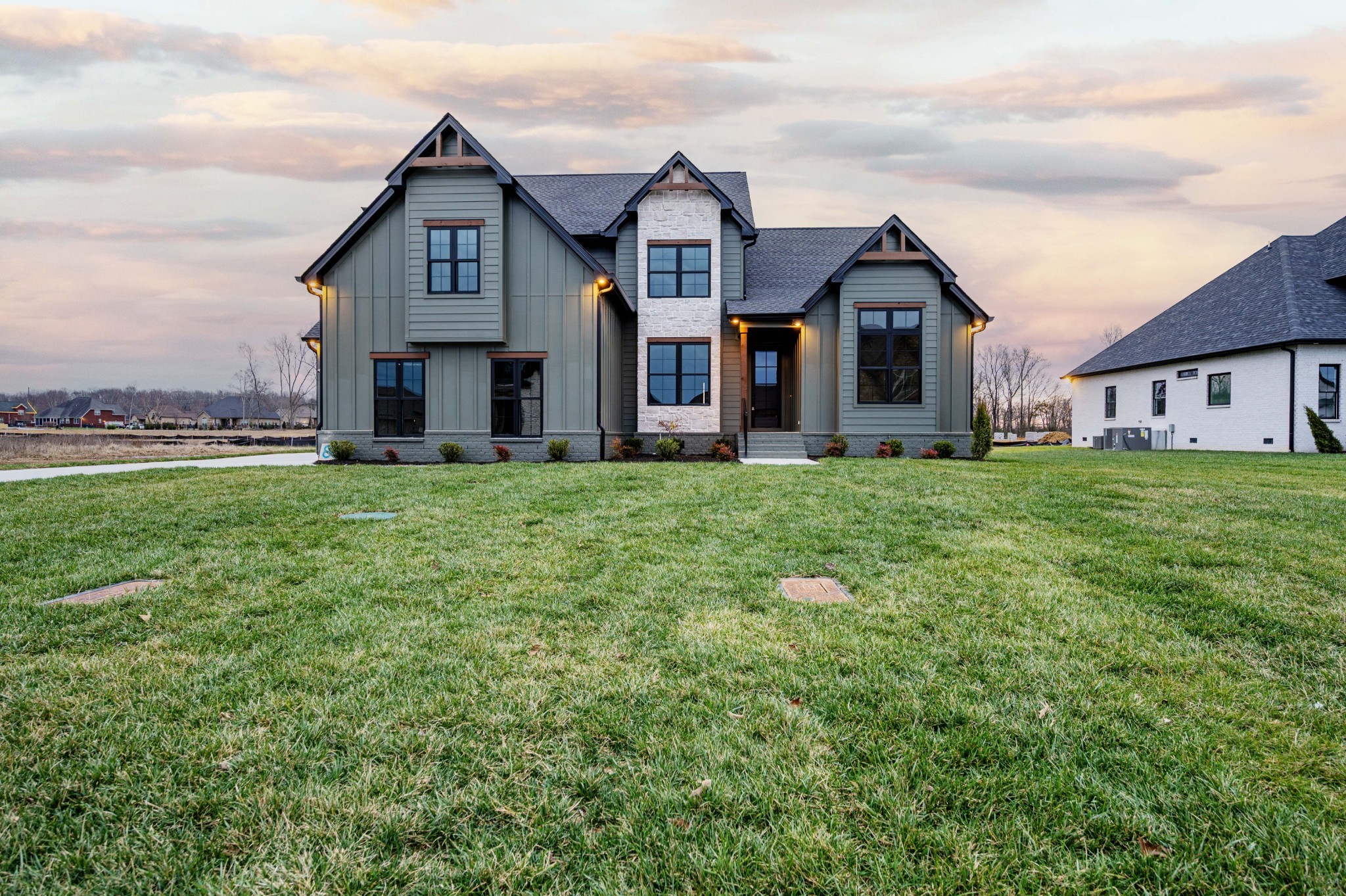 2829 Canfield Dr