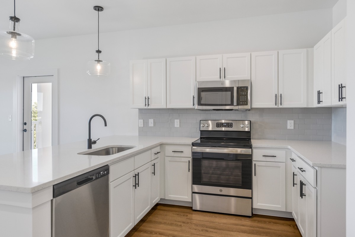 1540 Lebanon Pike Unit: 415