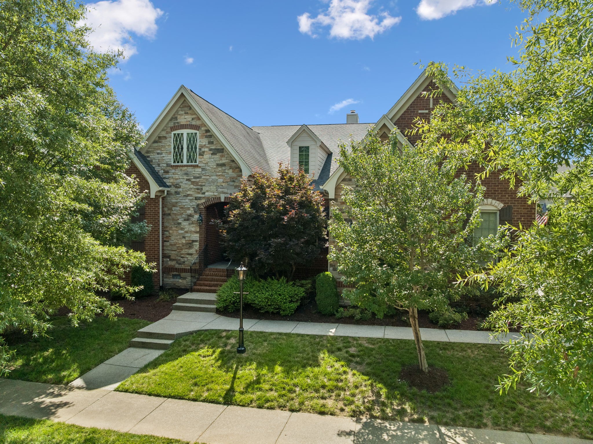 1326 Cottingham Dr