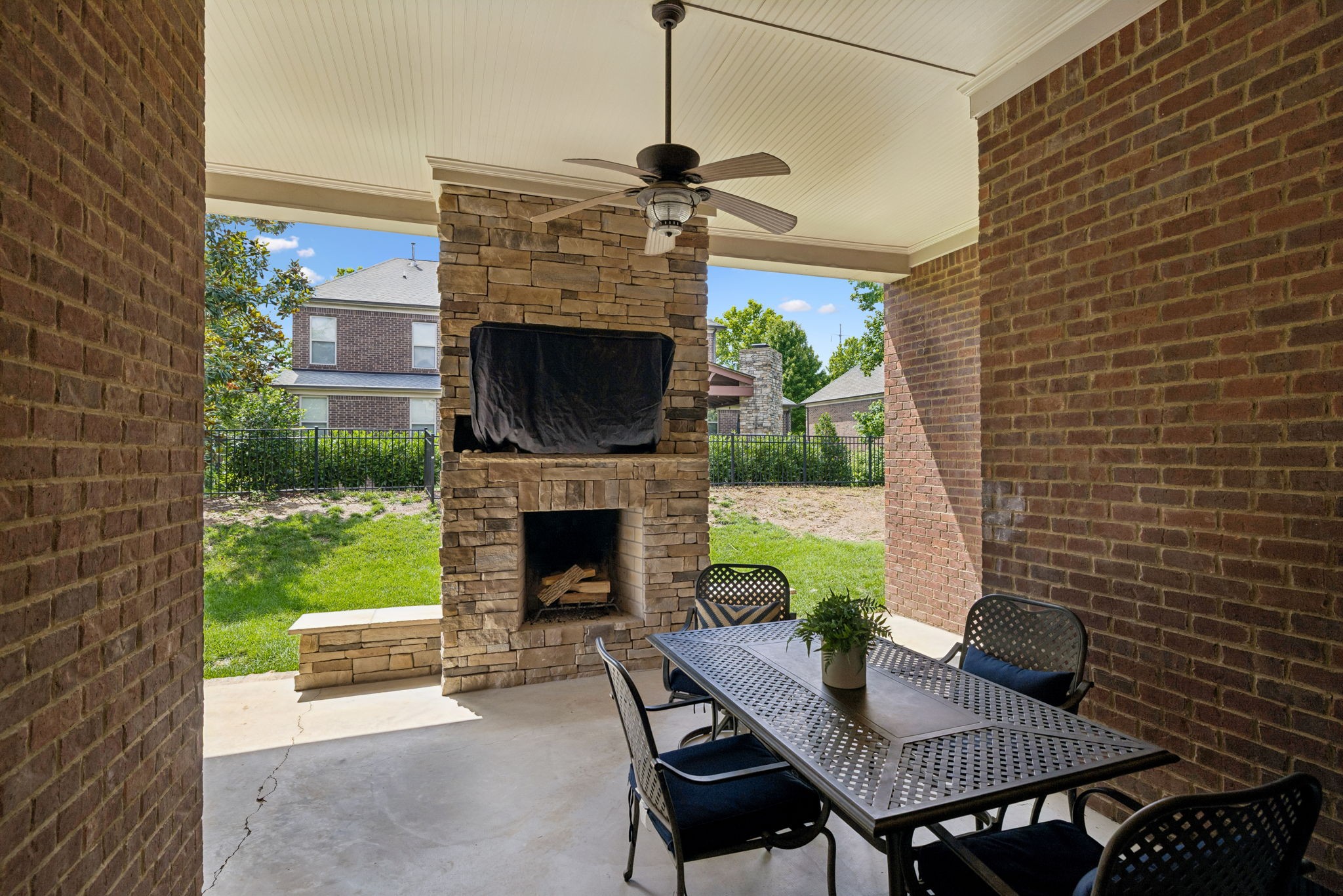1326 Cottingham Dr