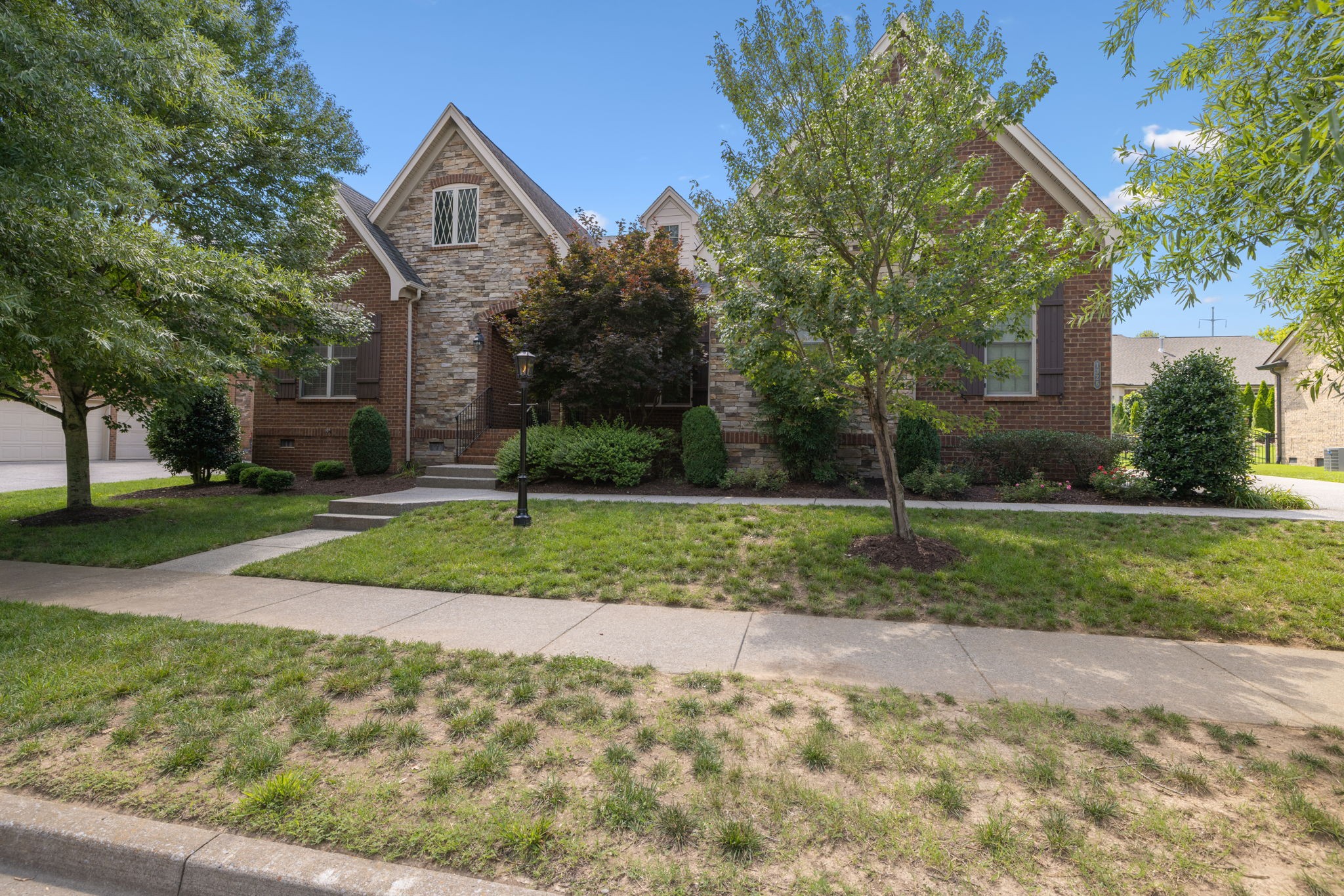 1326 Cottingham Dr