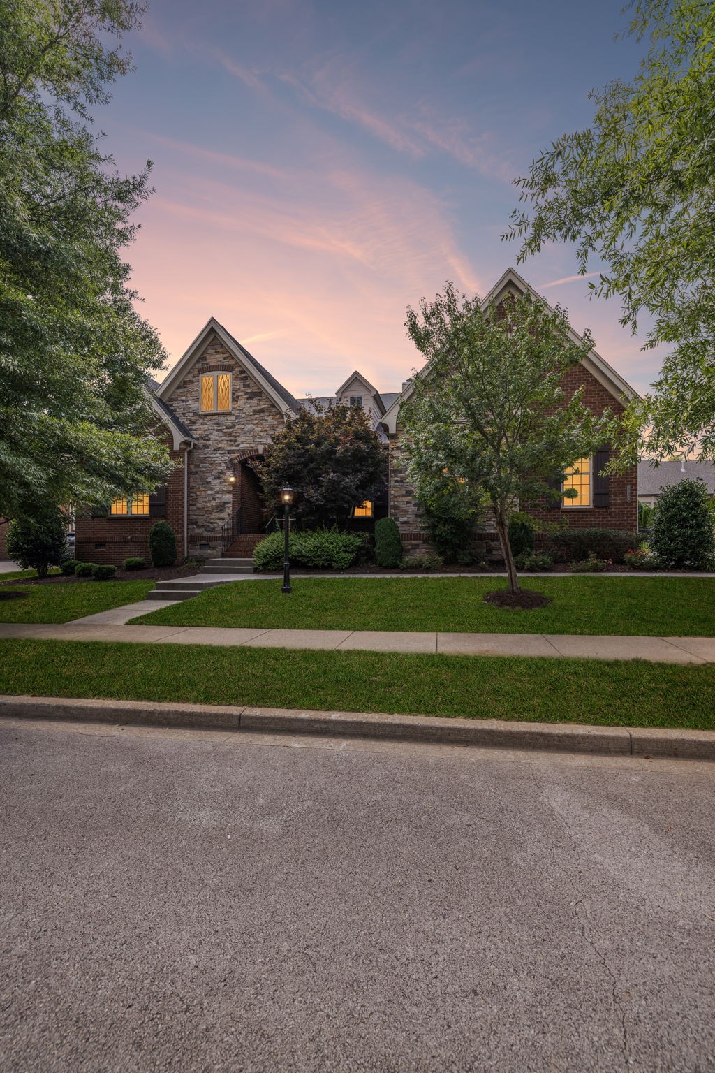 1326 Cottingham Dr