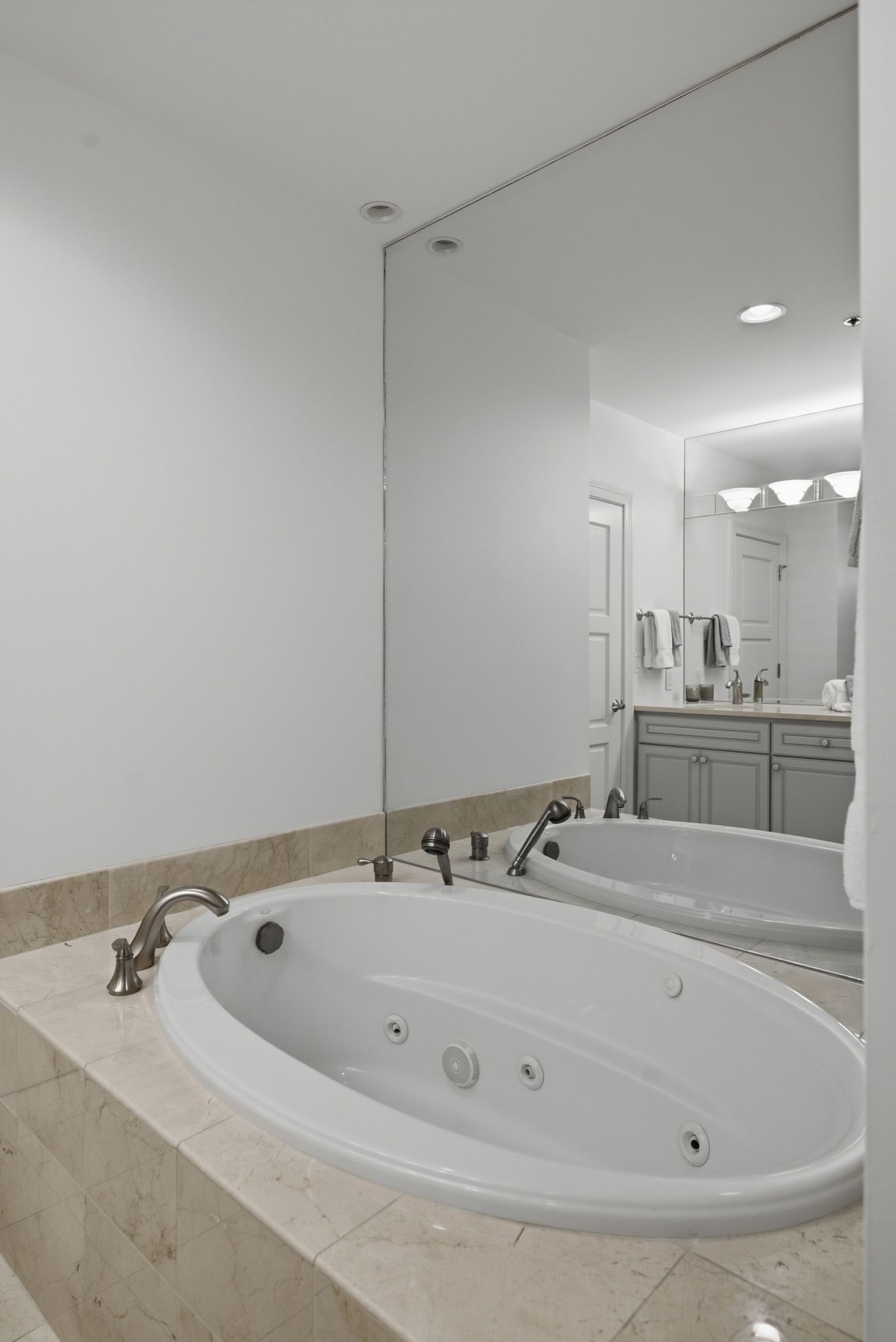 110 31st Ave N Unit: 303