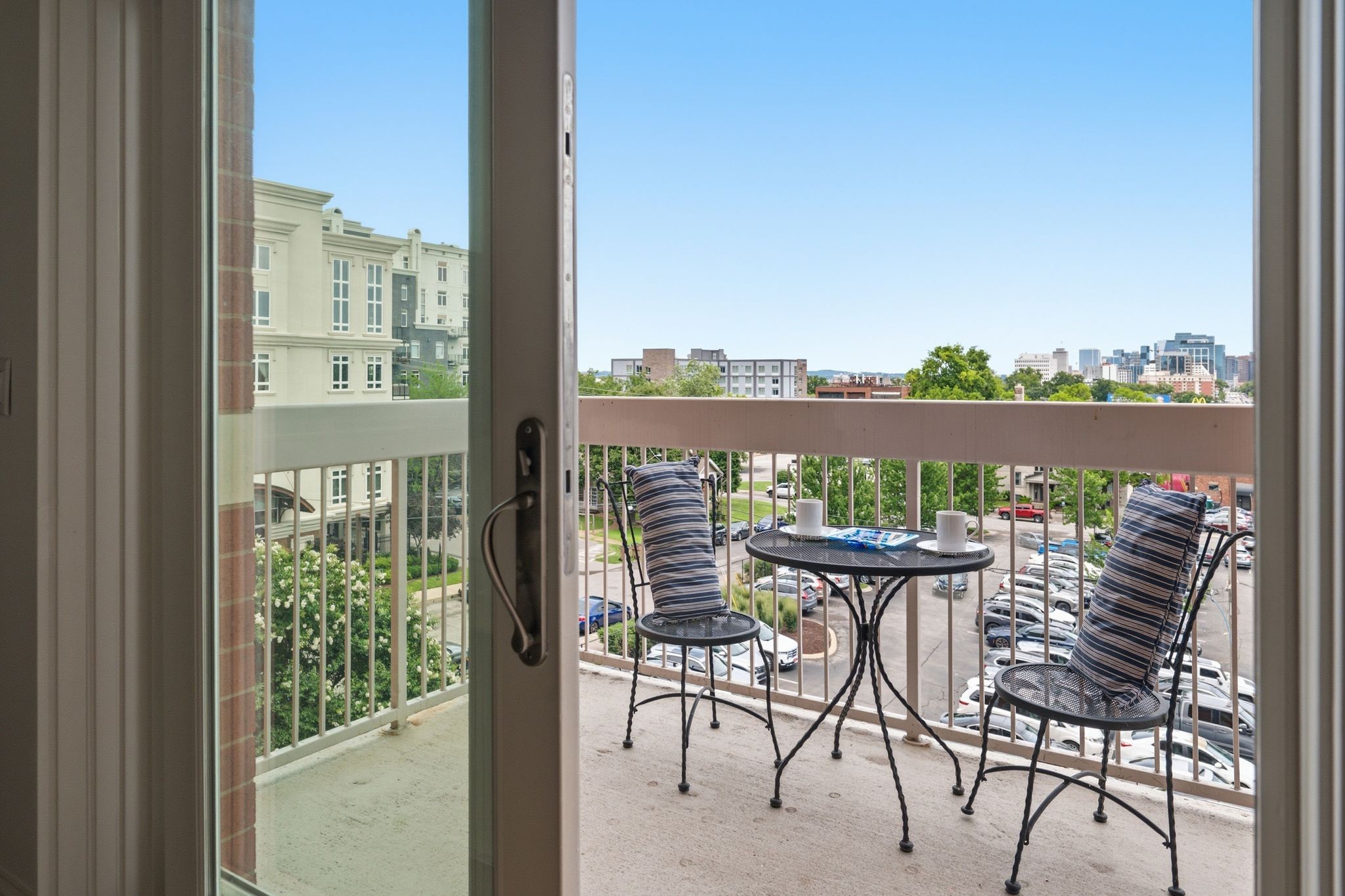 110 31st Ave N Unit: 303
