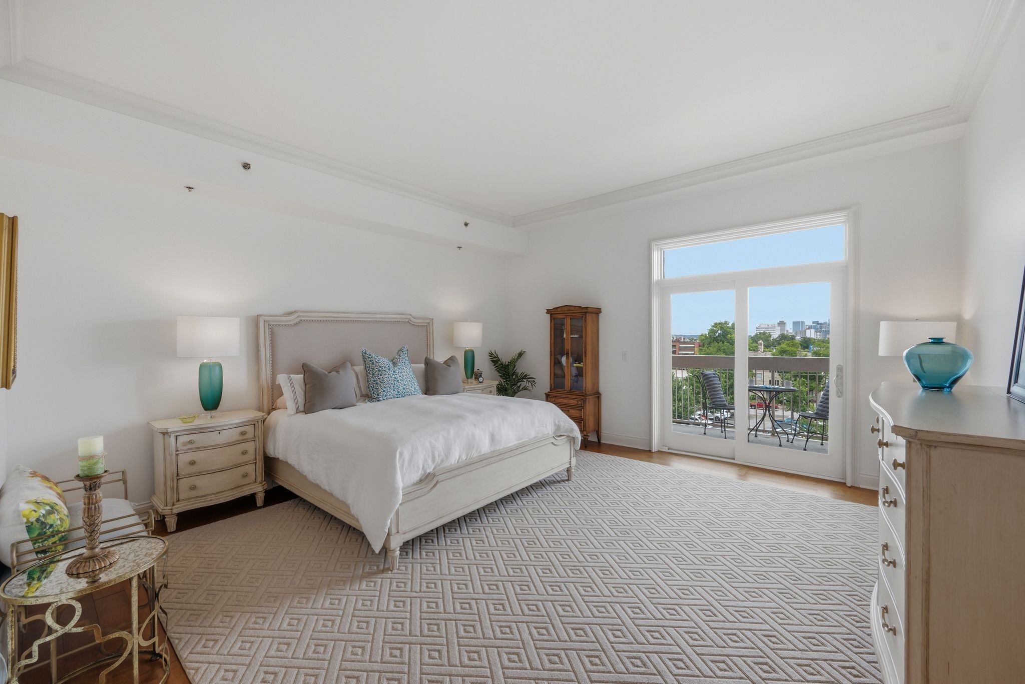110 31st Ave N Unit: 303