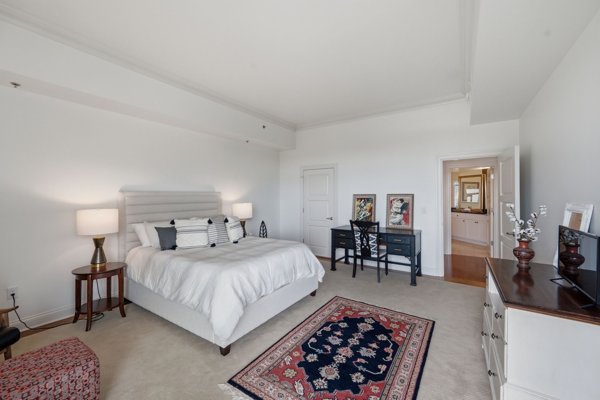 110 31st Ave N Unit: 303