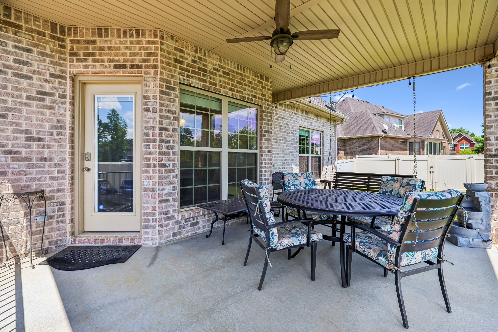 4519 Smitty Dr