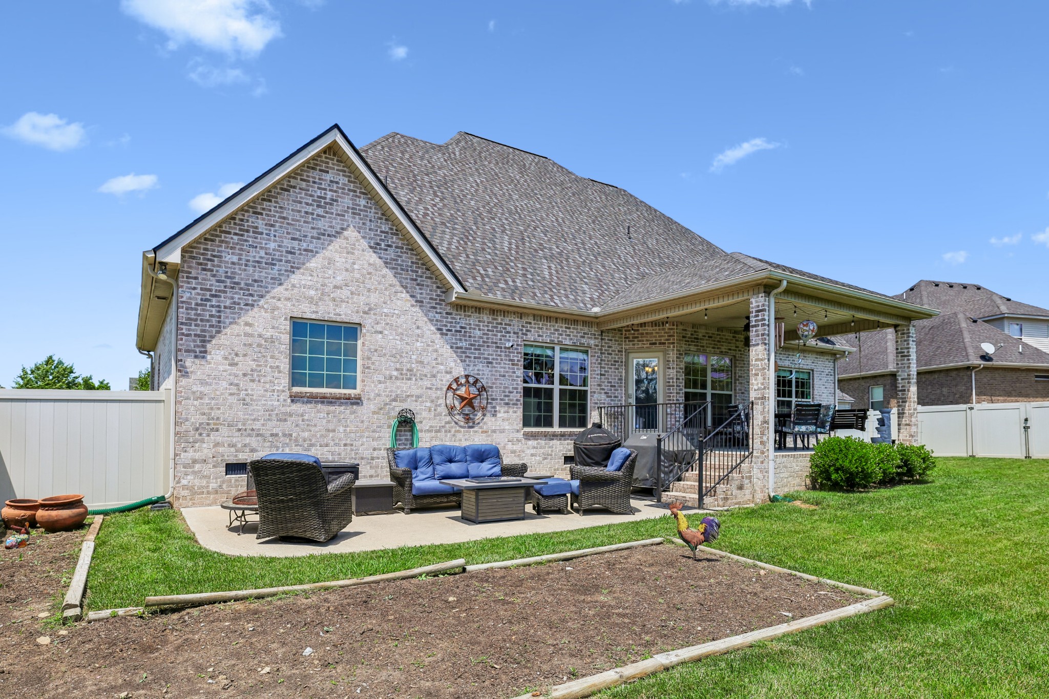 4519 Smitty Dr
