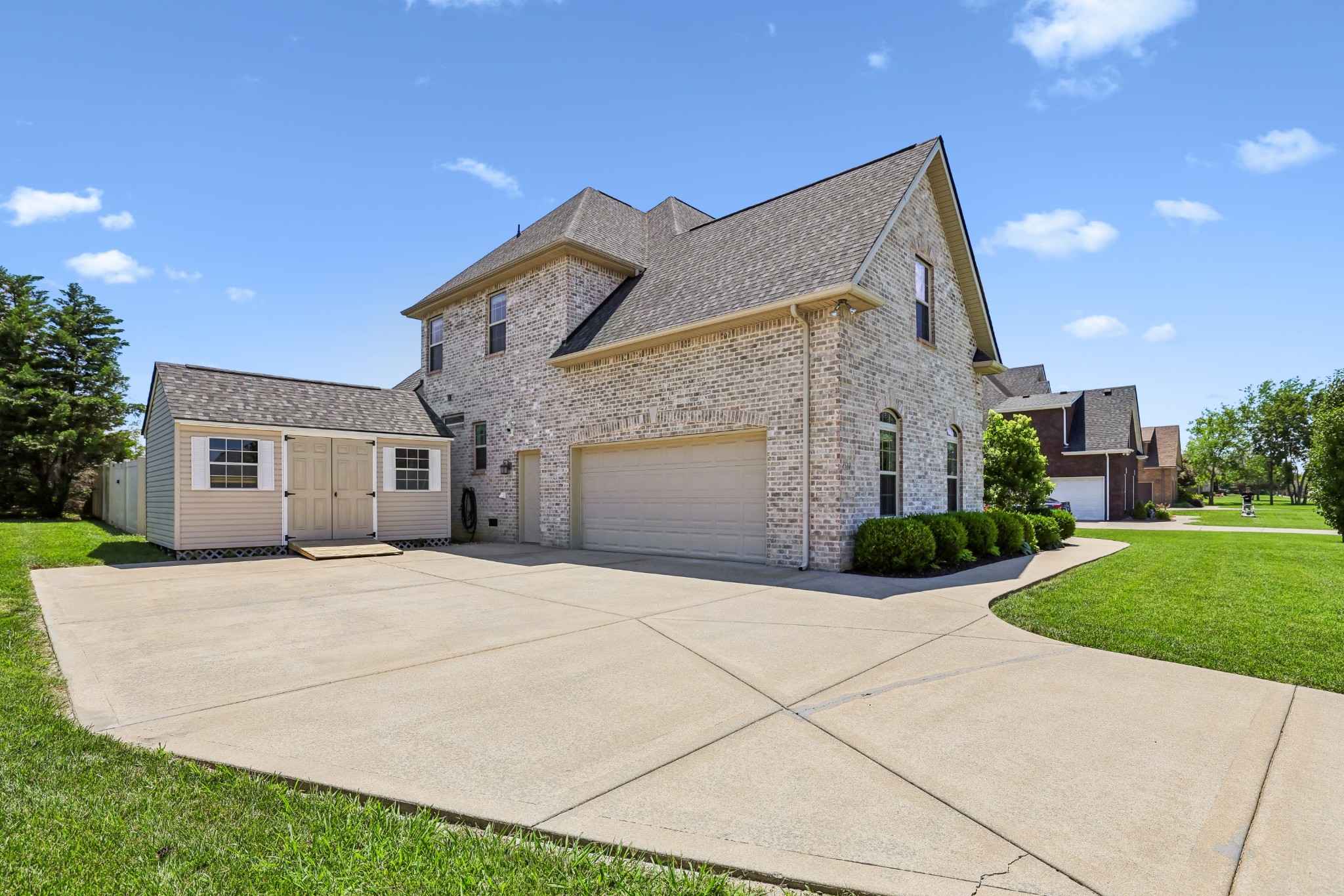 4519 Smitty Dr