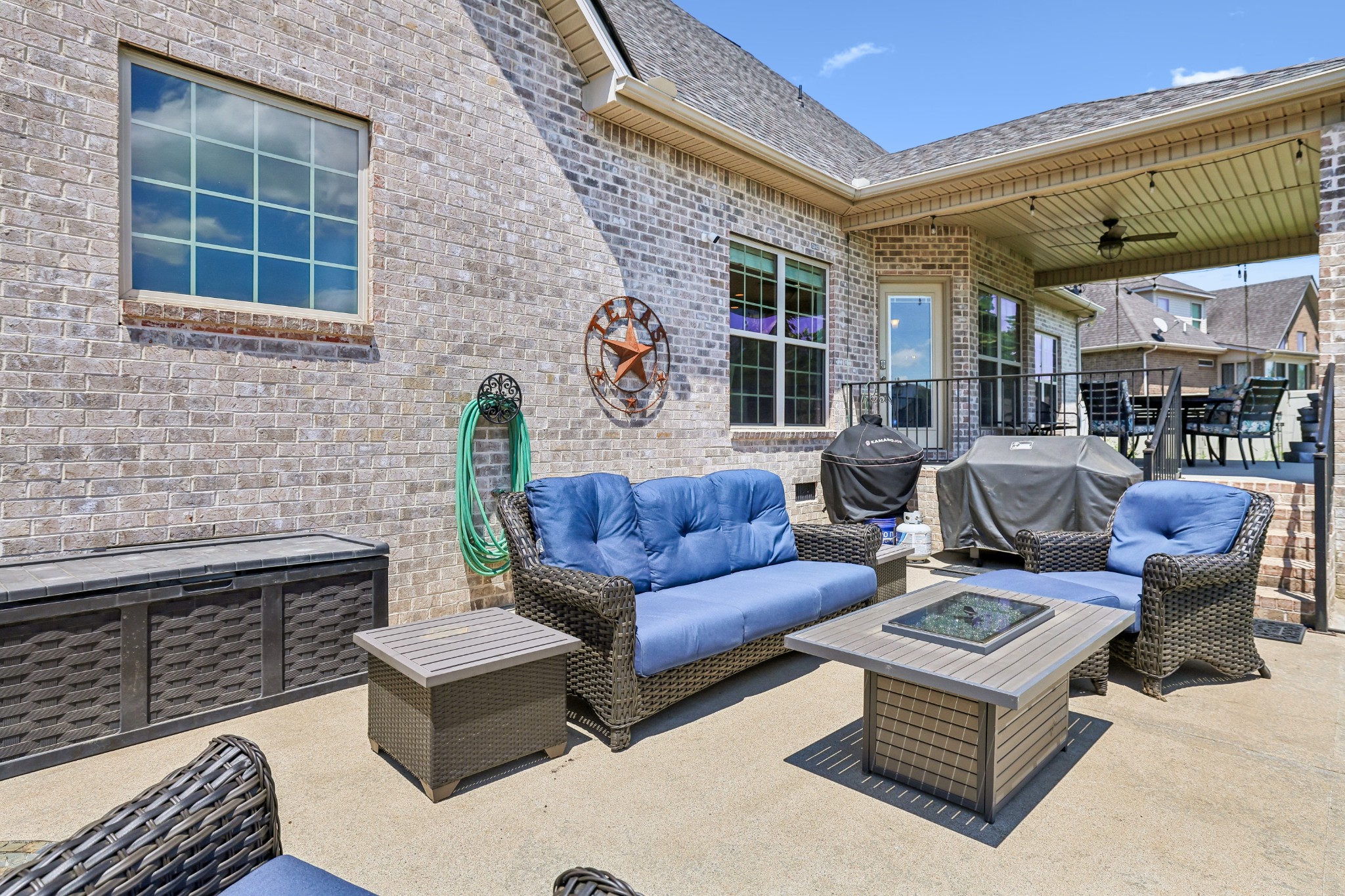 4519 Smitty Dr