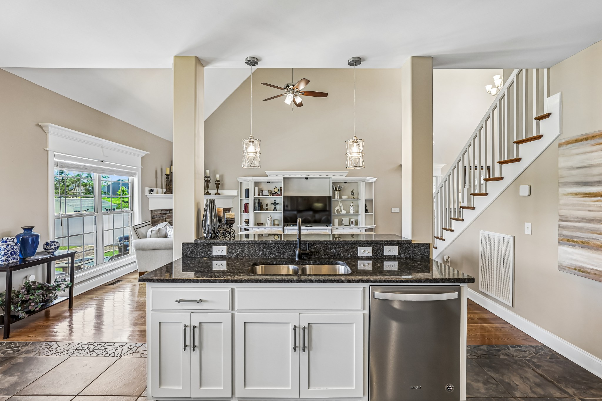 4519 Smitty Dr