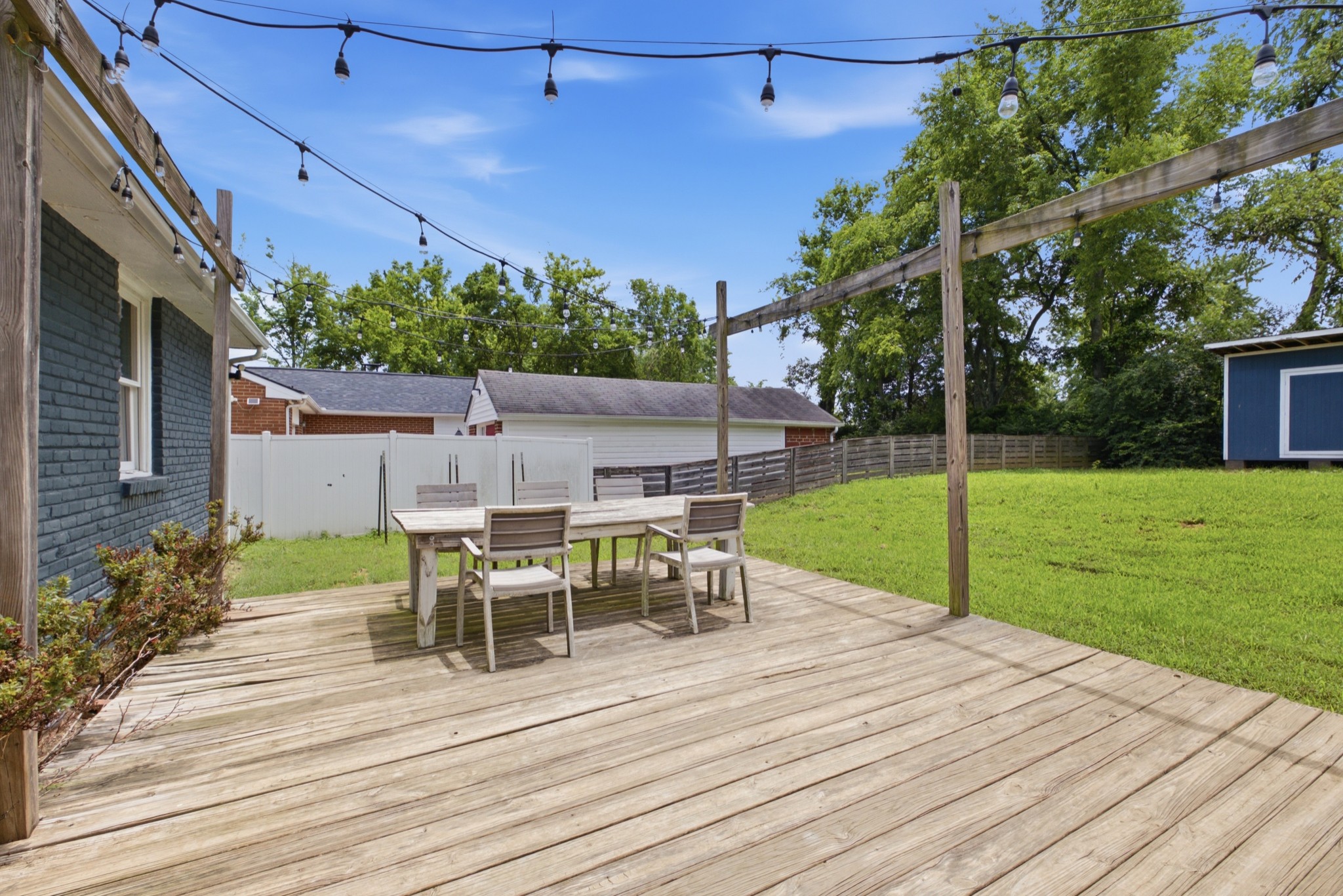 547 Harding Pl