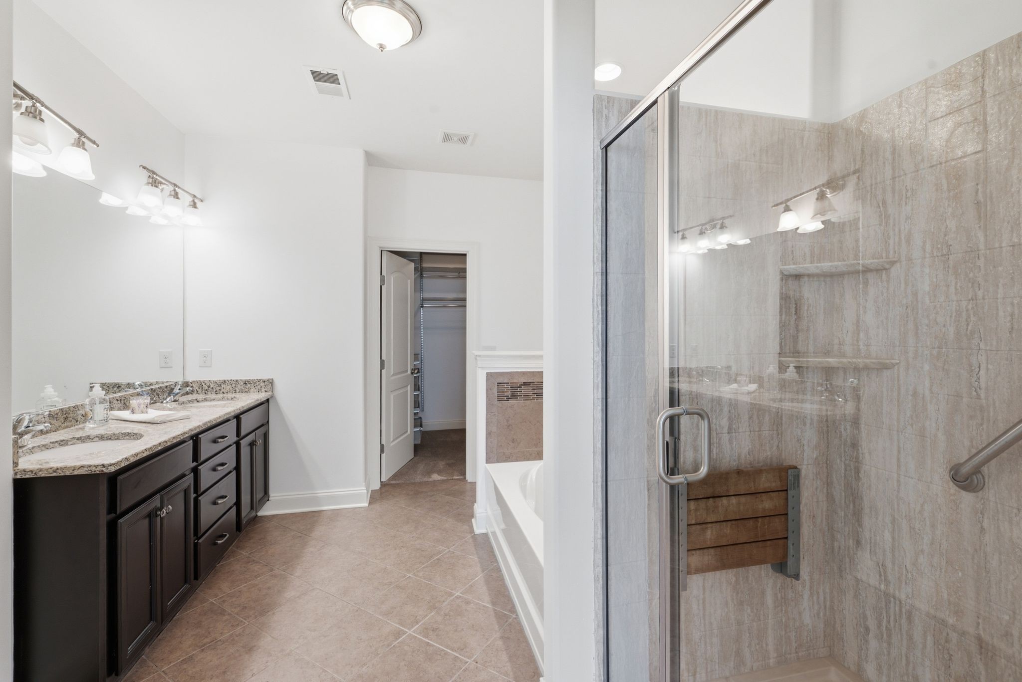 918 Silkwood Cir
