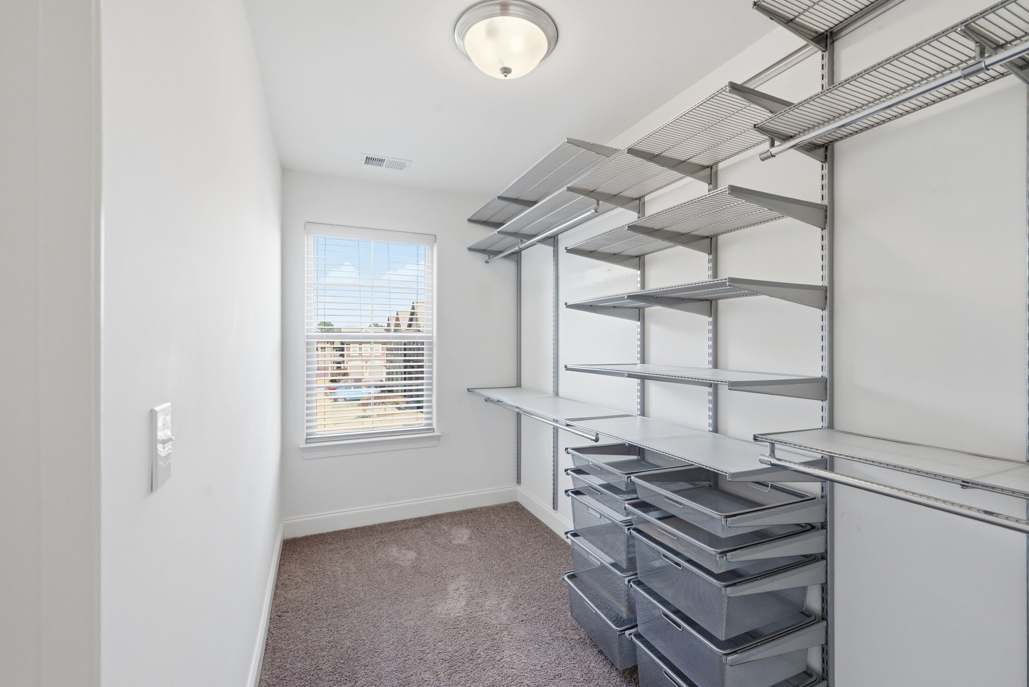 918 Silkwood Cir