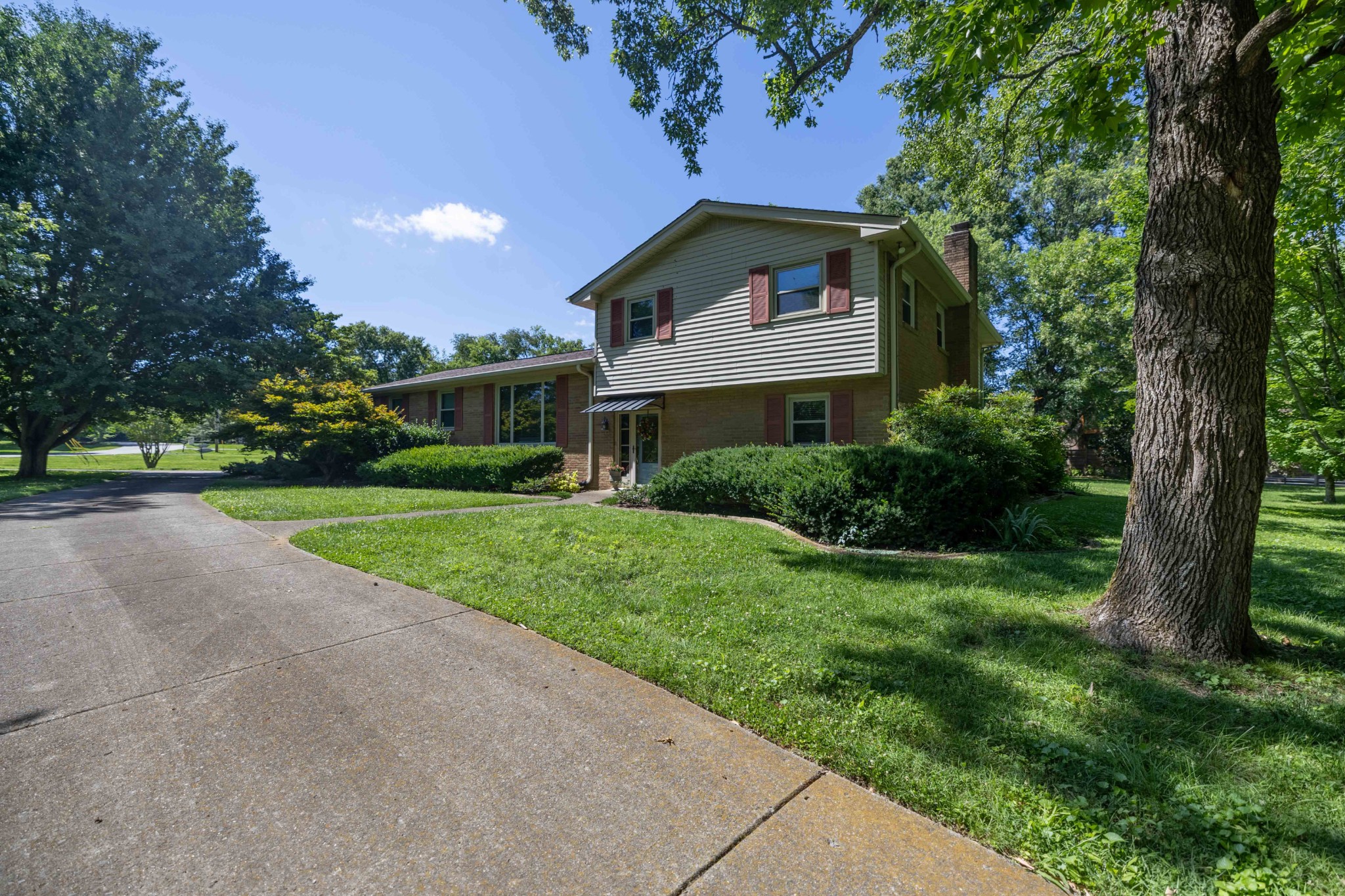 8014 Warner Rd
