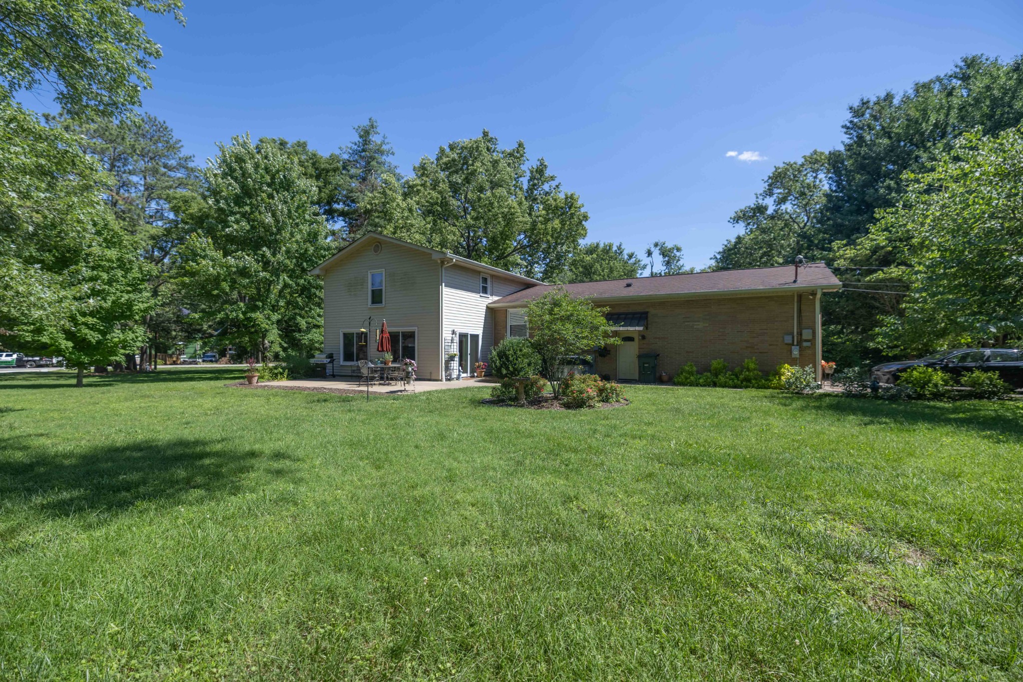 8014 Warner Rd
