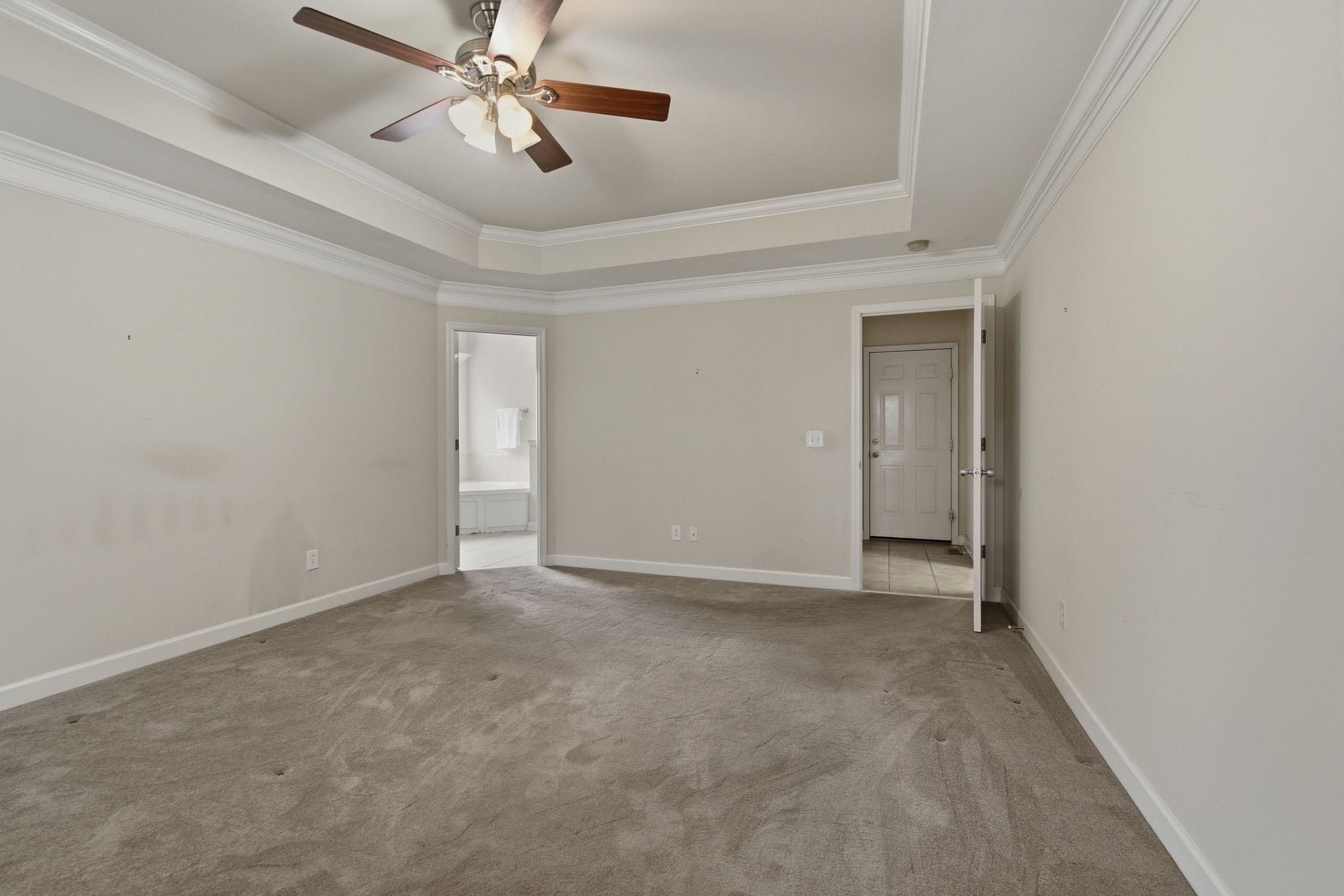 1939 Cliffview Ct