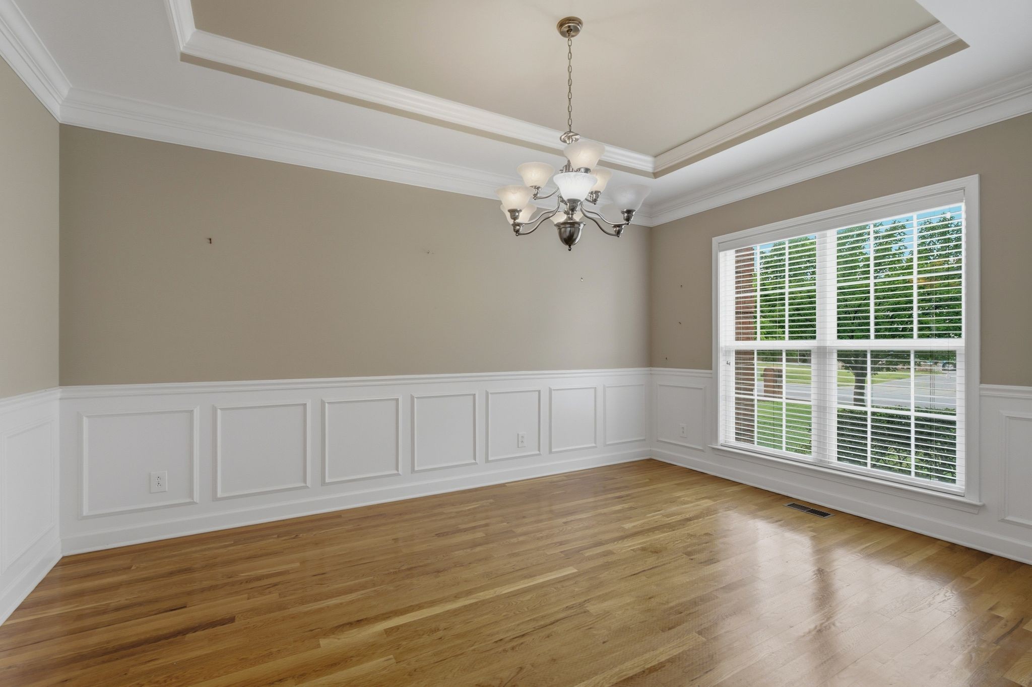 1939 Cliffview Ct