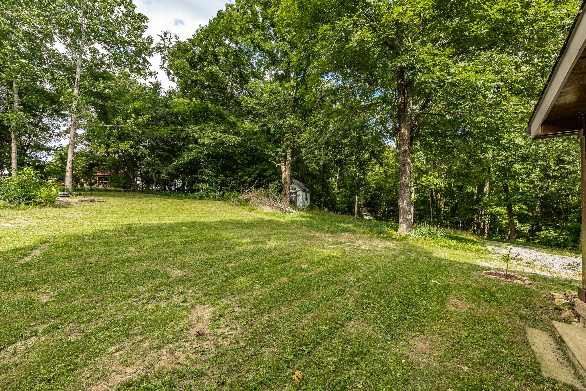 2076 Martins Chapel Church Rd