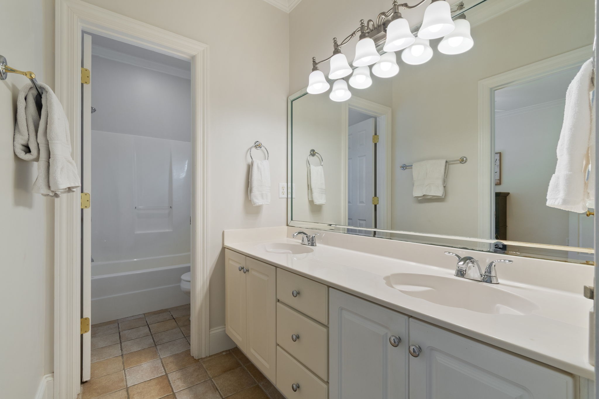 257 Noah Dr