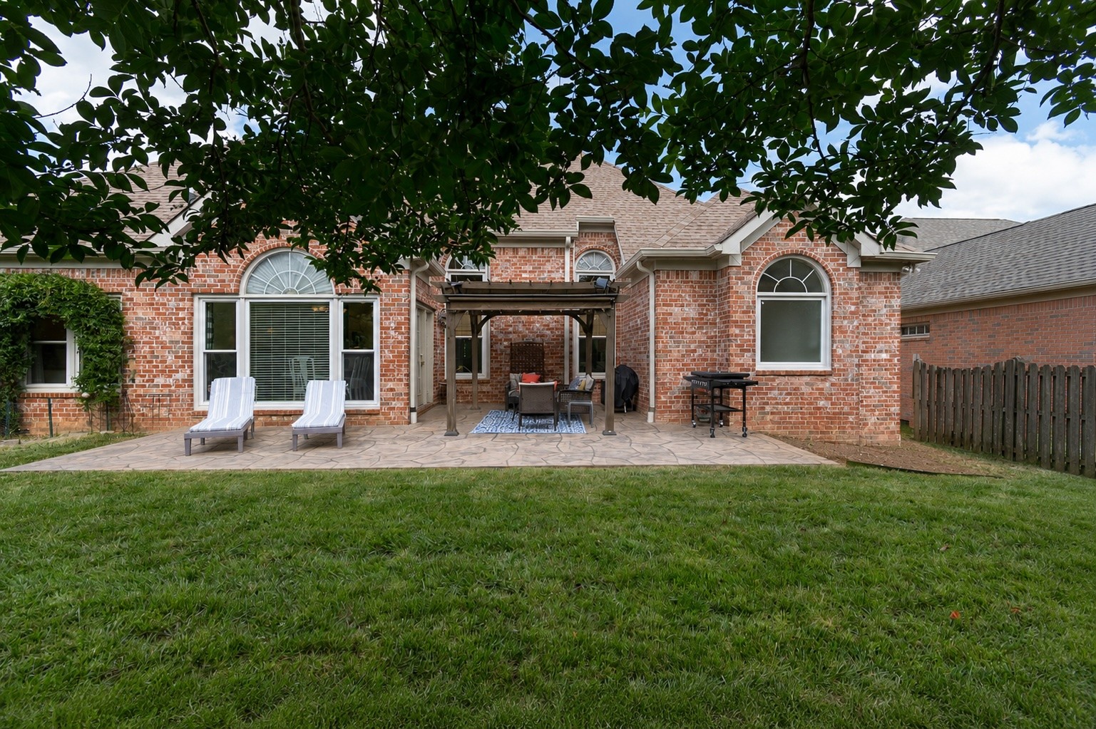 257 Noah Dr