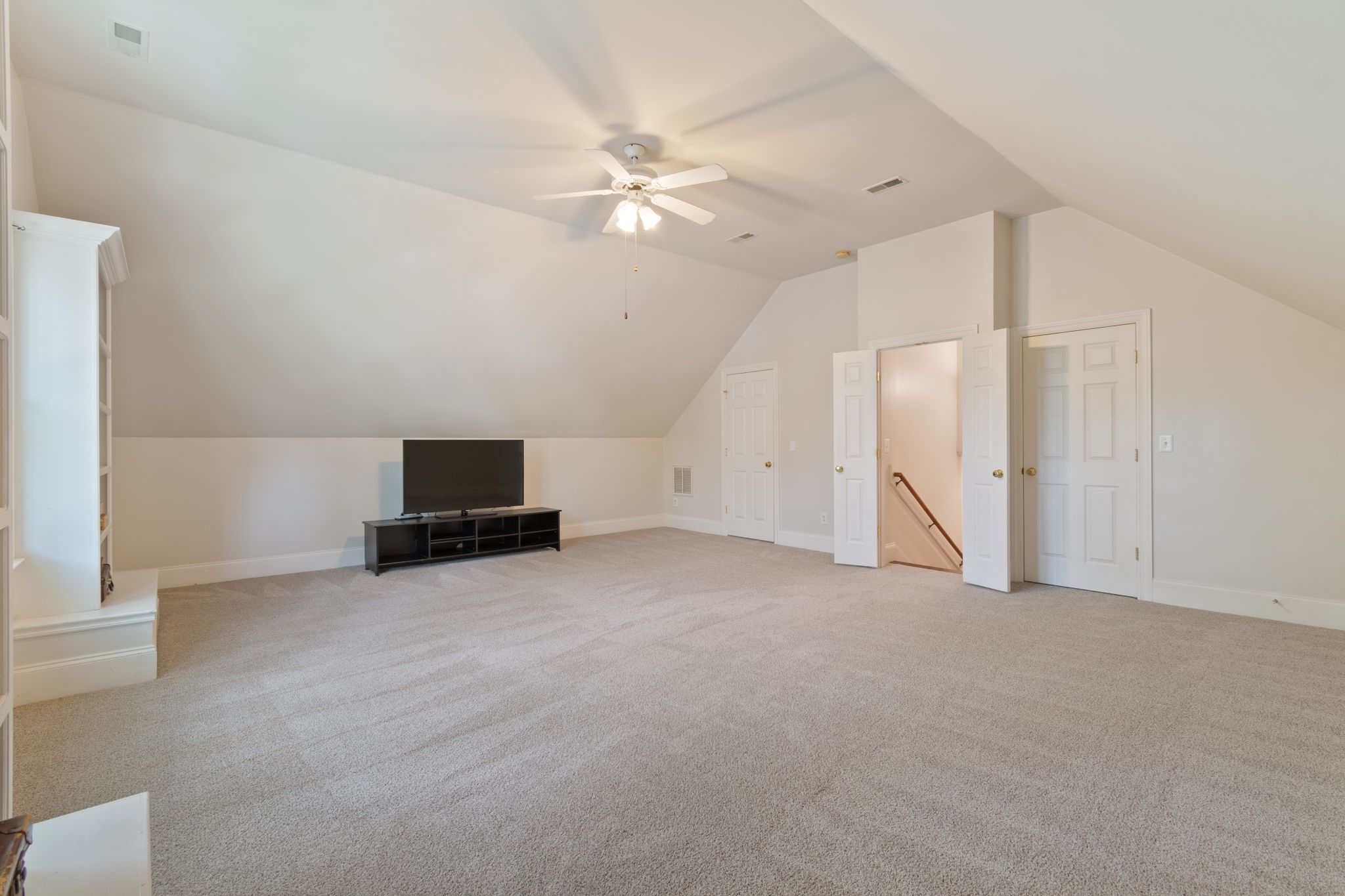 257 Noah Dr
