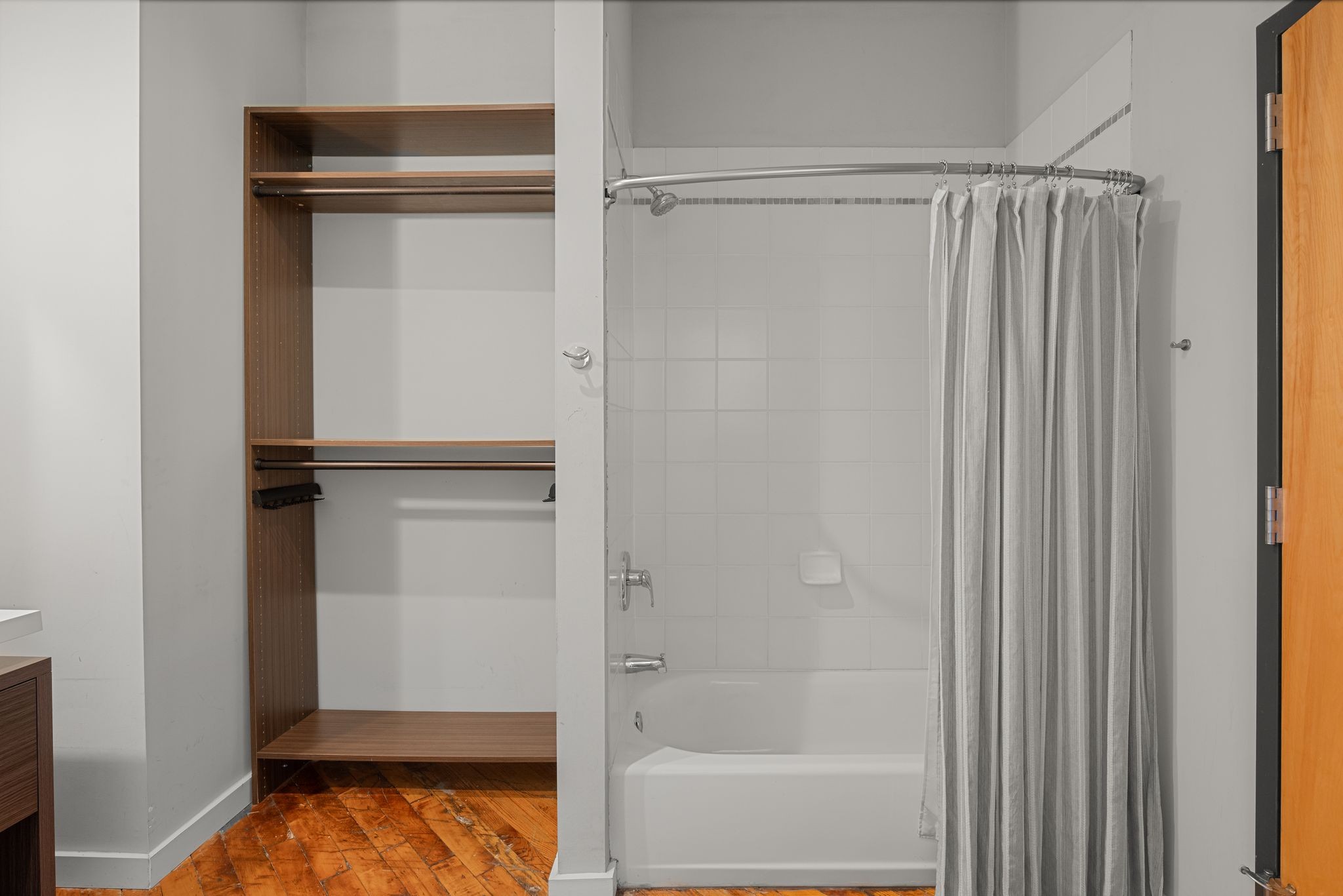1400 Rosa L Parks Blvd Unit: 112