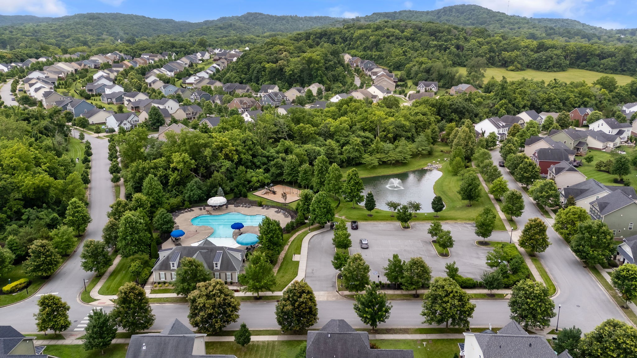 2060 Bushnell Farm Dr